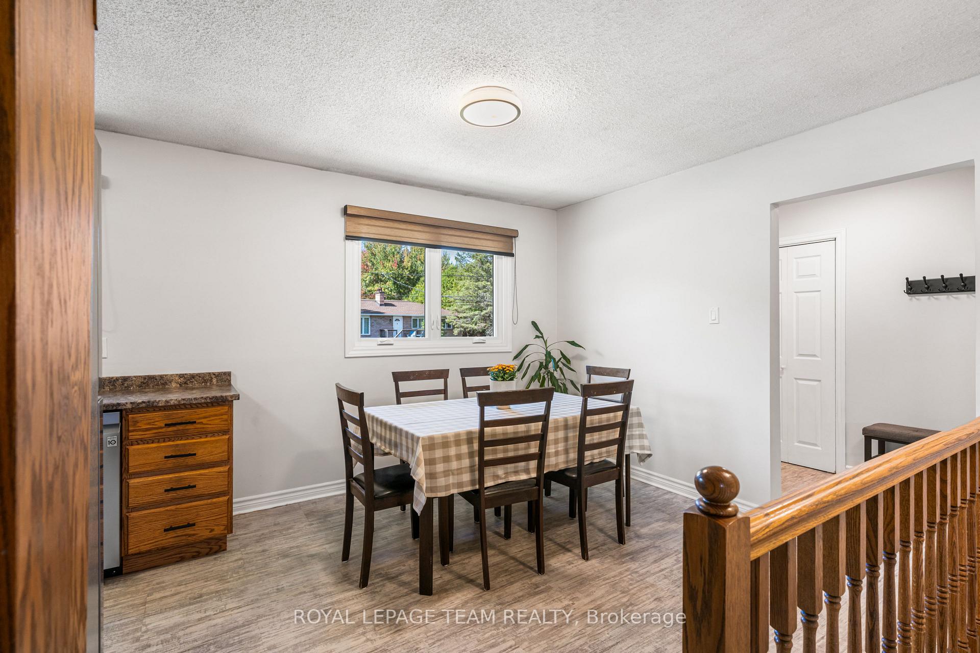 Photo 13 of 6521 Jack Pine Crescent, Ottawa, Greely — HOMEH