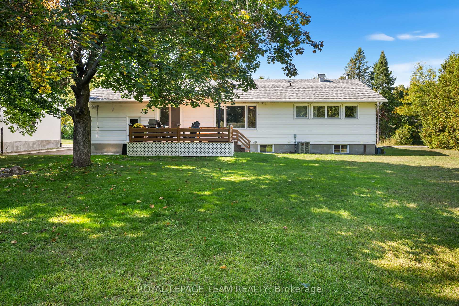 Photo 37 of 6521 Jack Pine Crescent, Ottawa, Greely — HOMEH