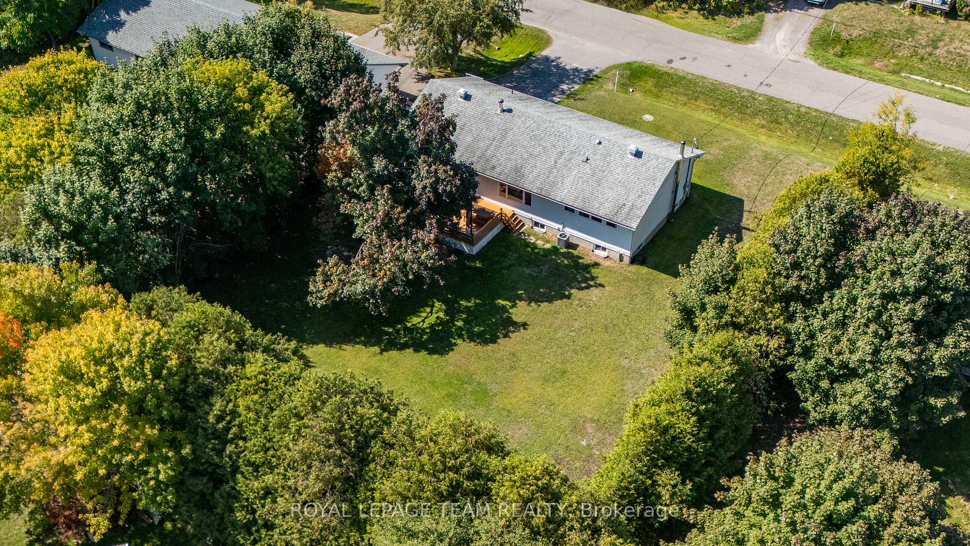 Photo 38 of 6521 Jack Pine Crescent, Ottawa, Greely — HOMEH