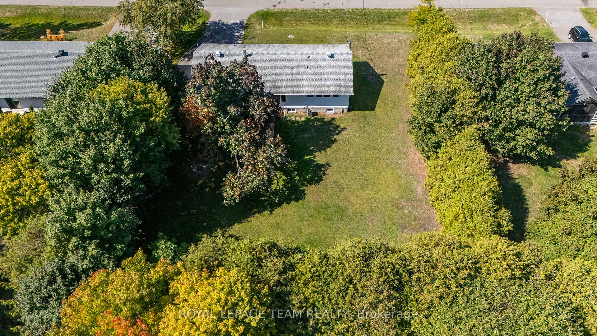 Photo 39 of 6521 Jack Pine Crescent, Ottawa, Greely — HOMEH