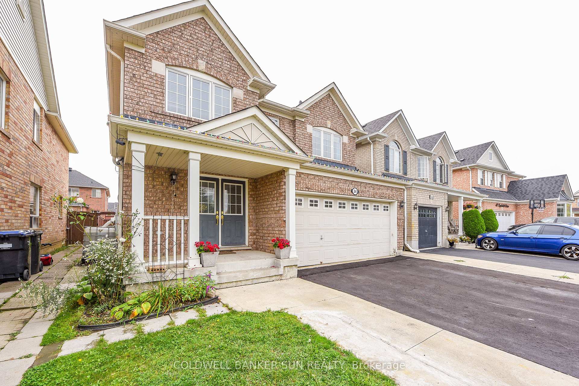 Photo 3 of 34 Benmore Crescent, Brampton, Vales of Castlemore — HOMEH