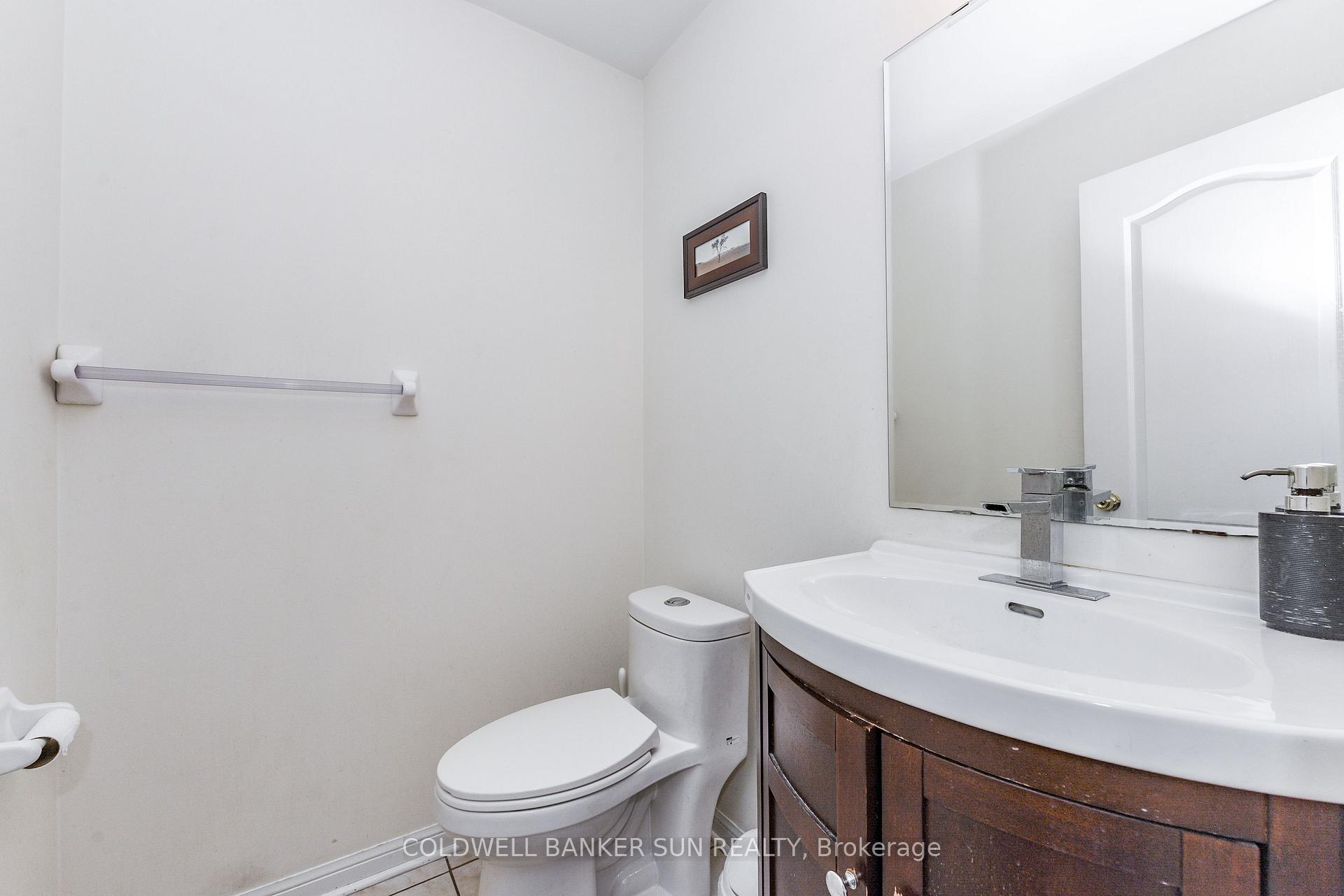 Photo 6 of 34 Benmore Crescent, Brampton, Vales of Castlemore — HOMEH