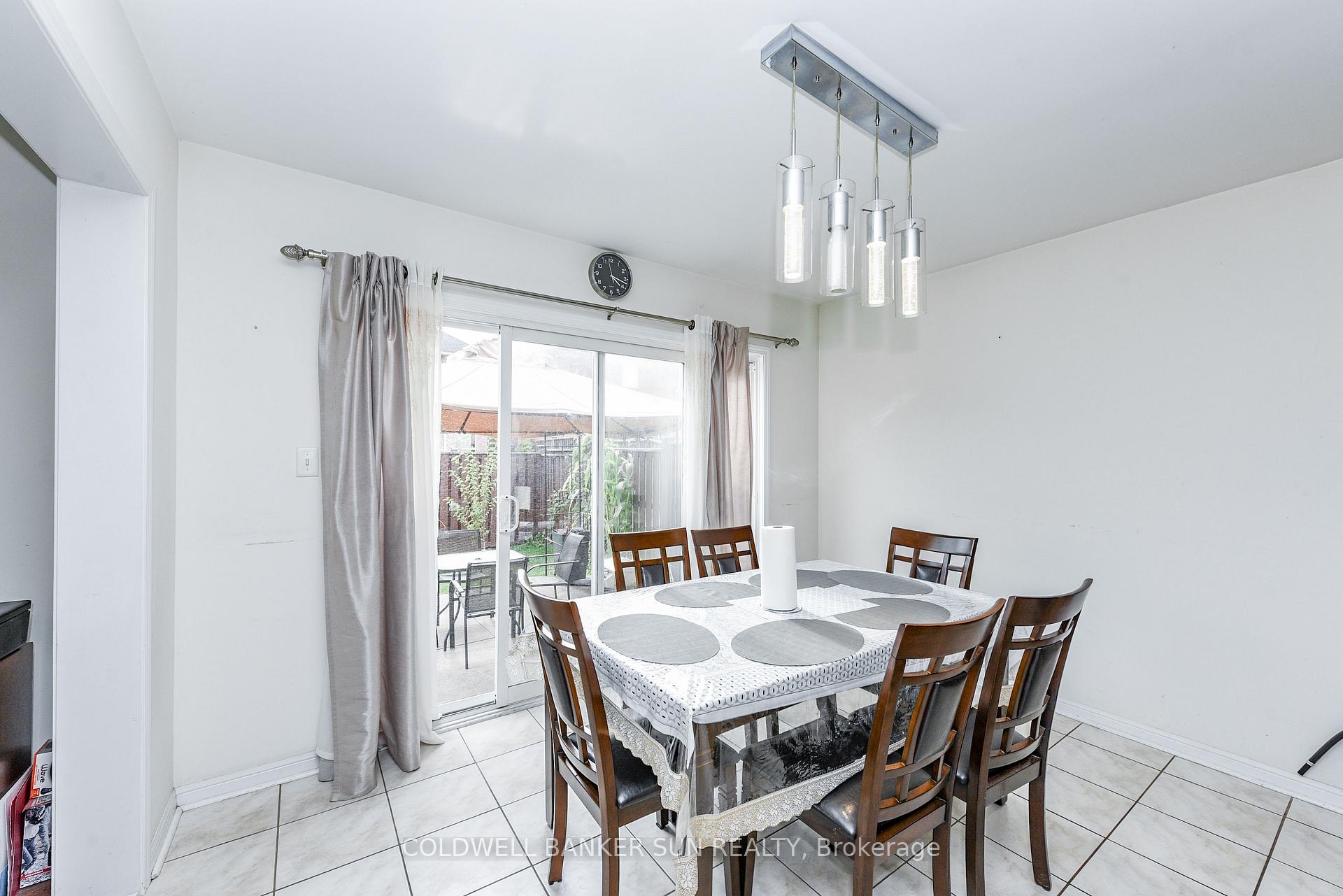 Photo 16 of 34 Benmore Crescent, Brampton, Vales of Castlemore — HOMEH