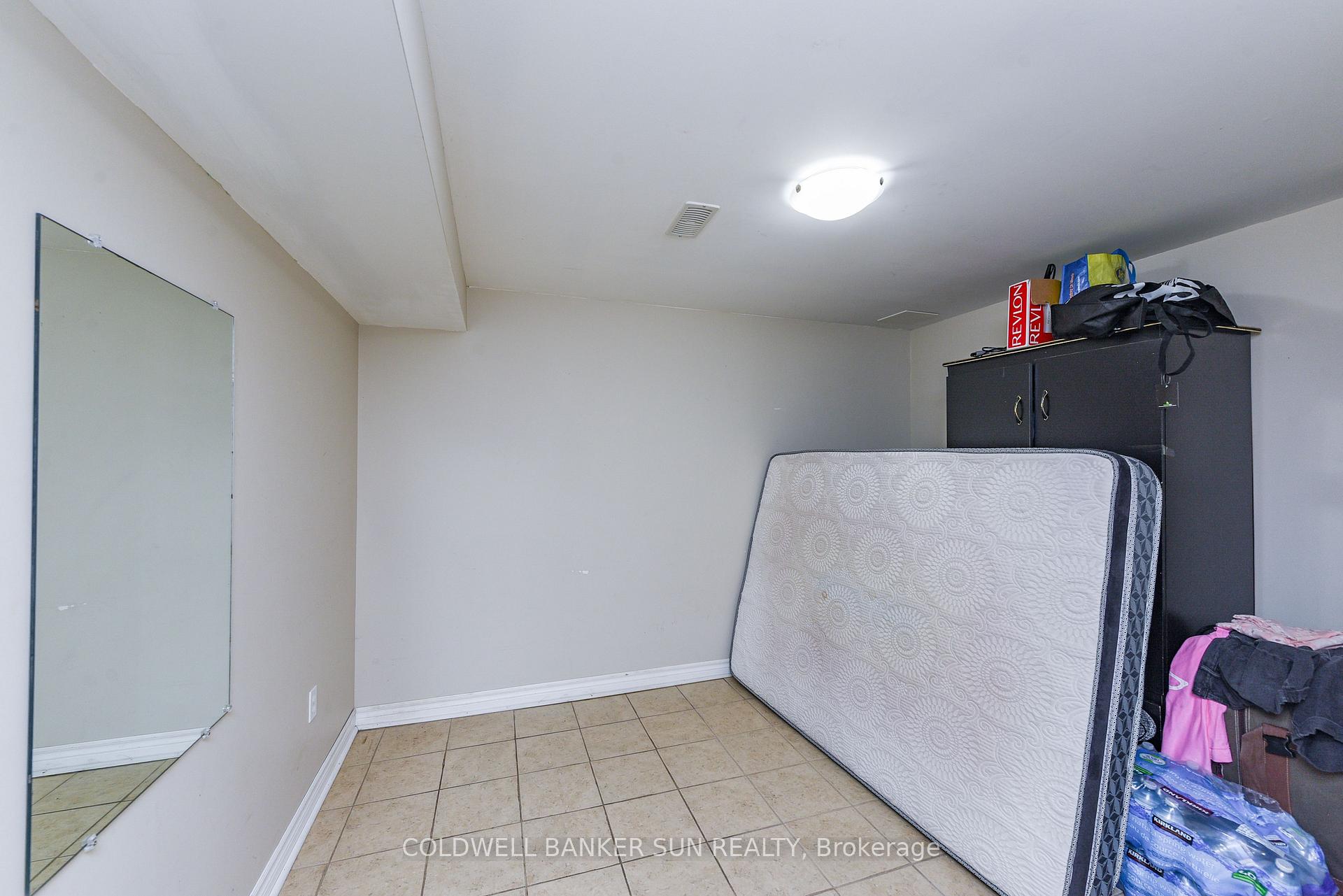 Photo 38 of 34 Benmore Crescent, Brampton, Vales of Castlemore — HOMEH