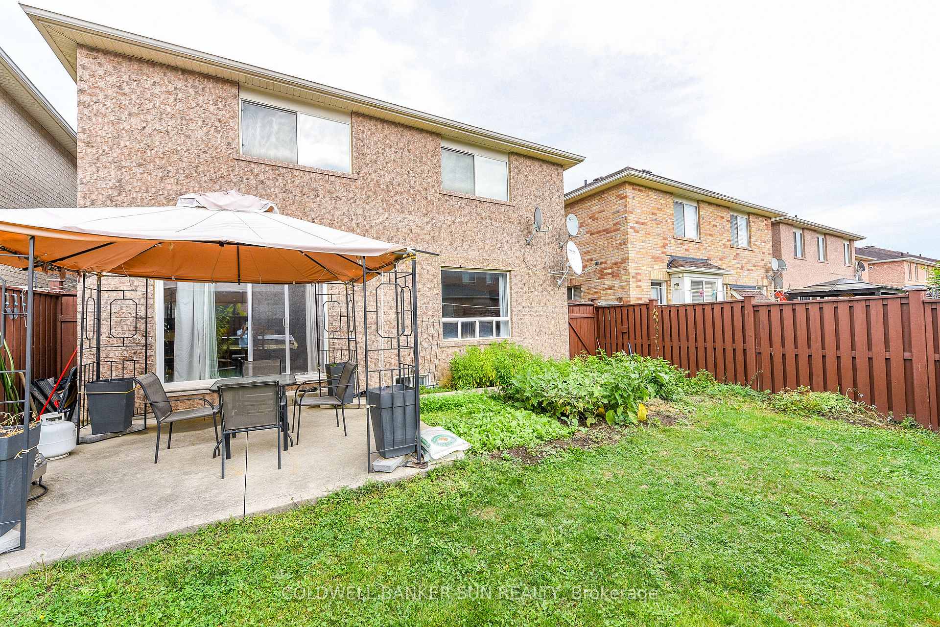 Photo 45 of 34 Benmore Crescent, Brampton, Vales of Castlemore — HOMEH