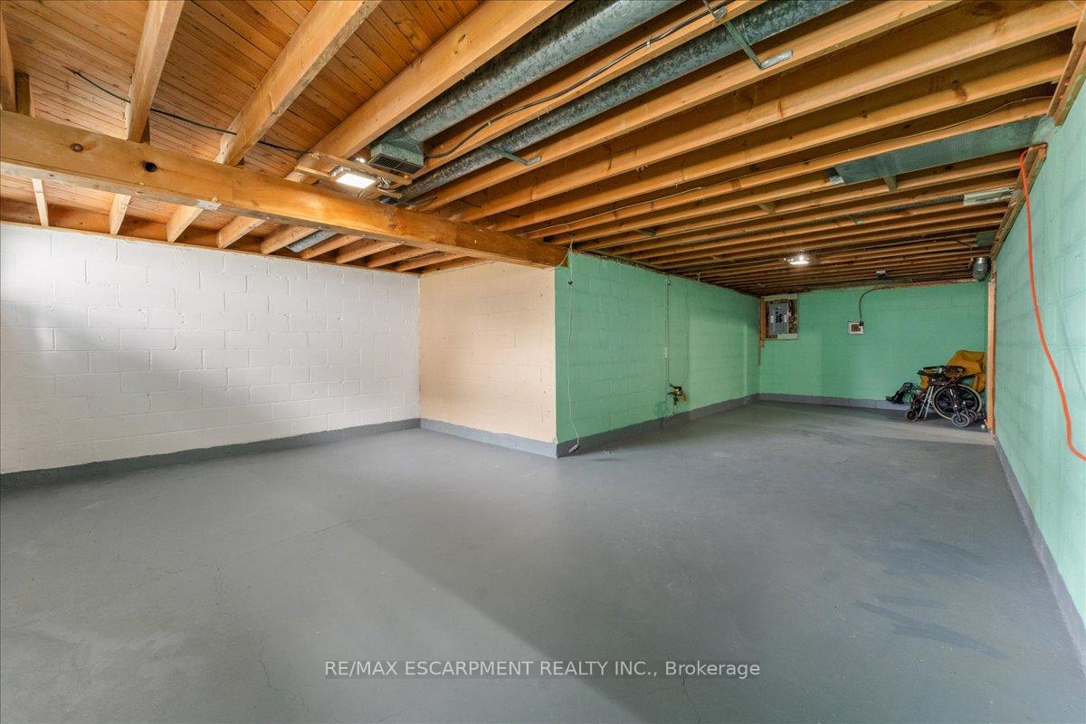 Photo 30 of 507 Upper Paradise Road, Hamilton, Gilbert — HOMEH