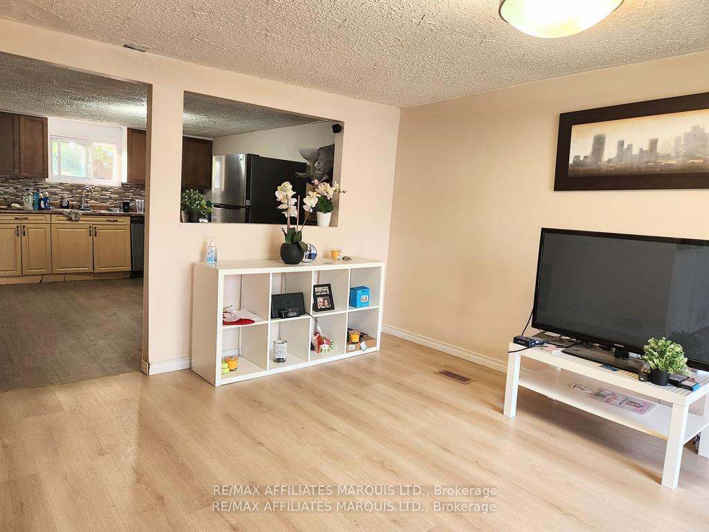 Photo 4 of 63 Pine Street, Cornwall — HOMEH