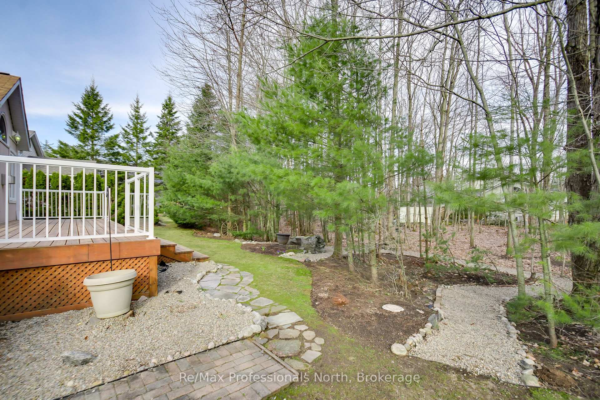 Photo 32 of 7 Twigs End, Gravenhurst, Muskoka (S) — HOMEH