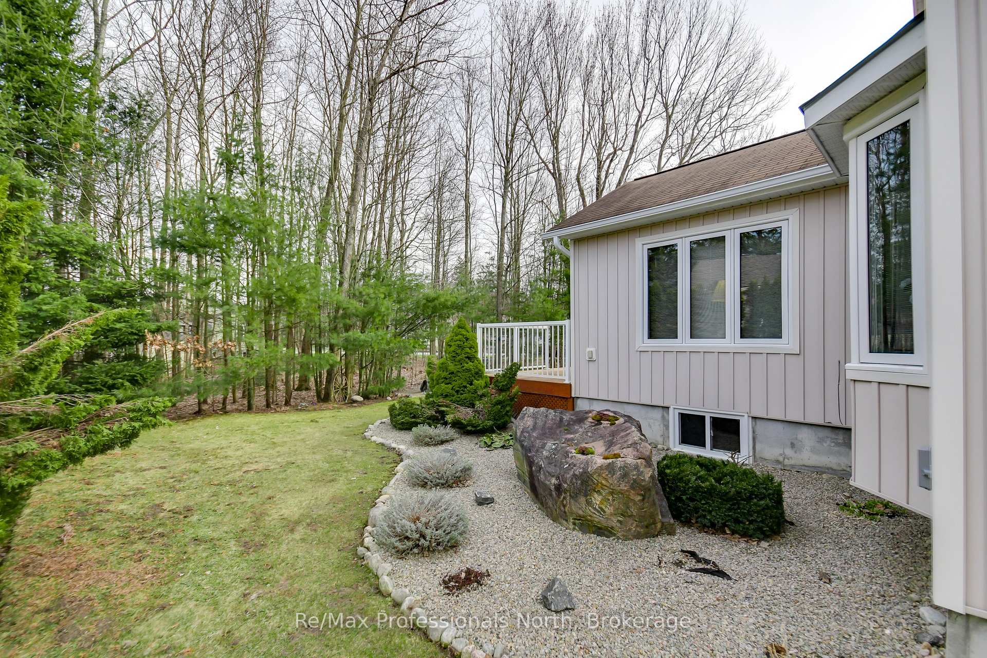 Photo 35 of 7 Twigs End, Gravenhurst, Muskoka (S) — HOMEH