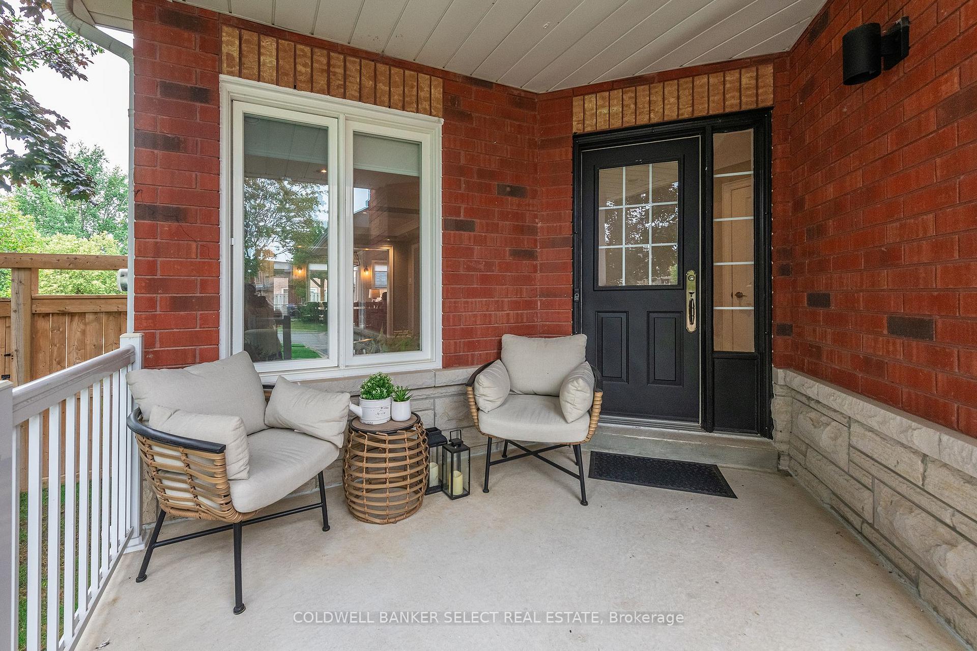 Photo 5 of 2 Boltonview Crescent, Caledon, Bolton West — HOMEH