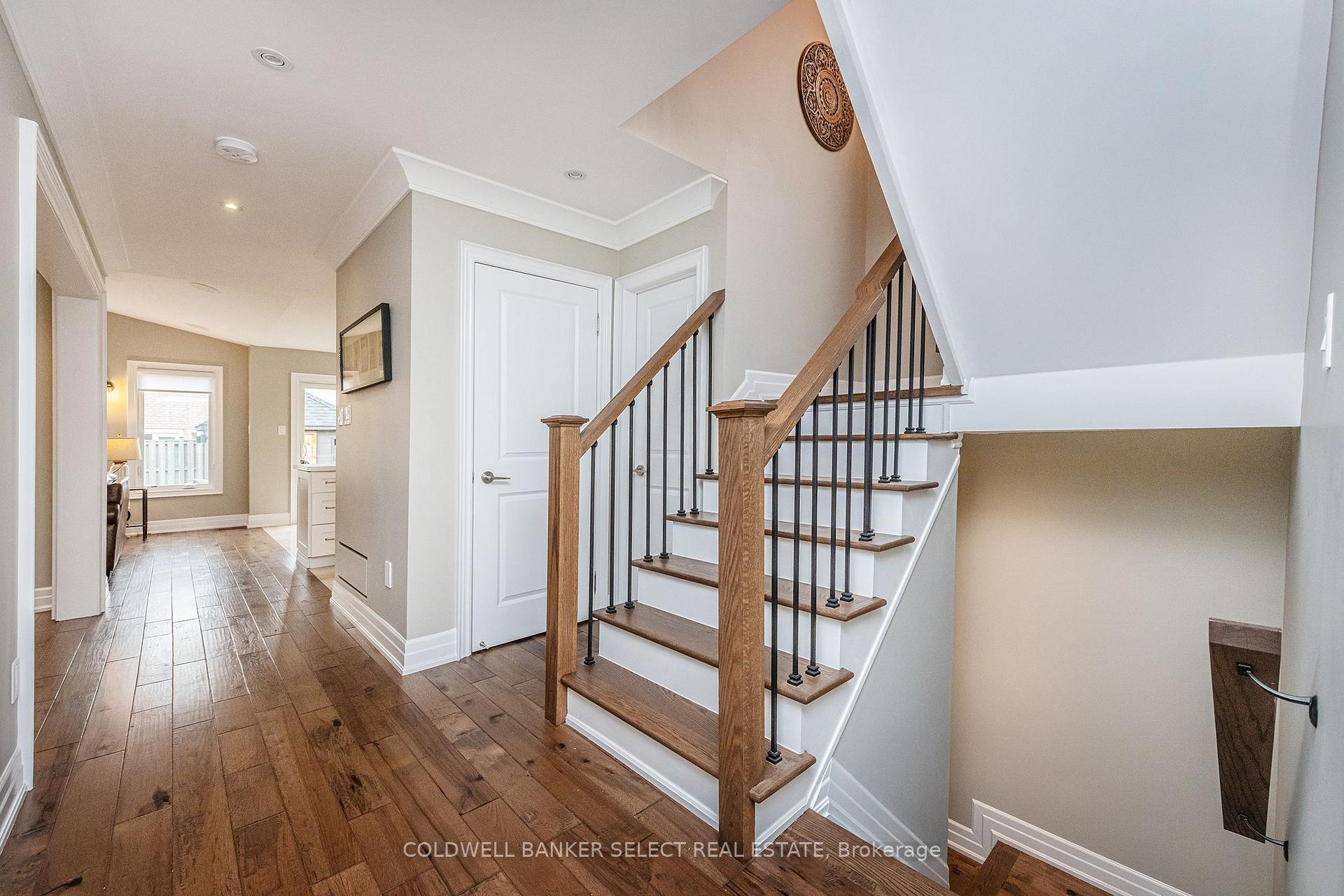 Photo 7 of 2 Boltonview Crescent, Caledon, Bolton West — HOMEH