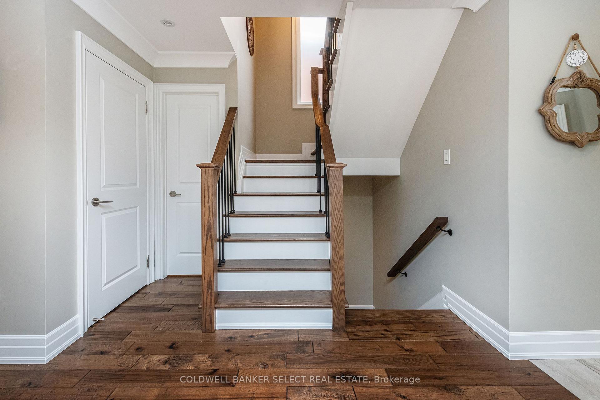 Photo 8 of 2 Boltonview Crescent, Caledon, Bolton West — HOMEH