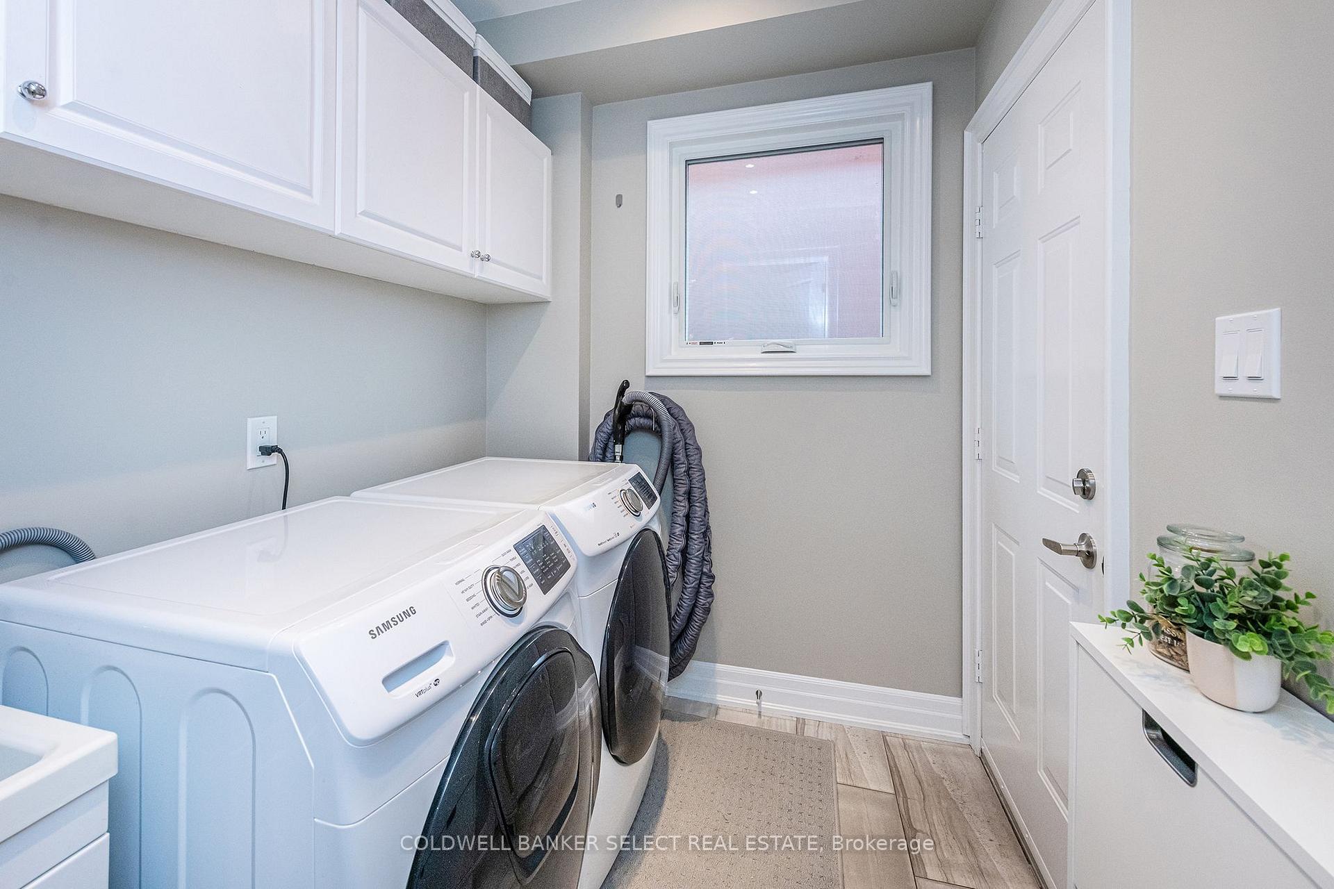 Photo 9 of 2 Boltonview Crescent, Caledon, Bolton West — HOMEH