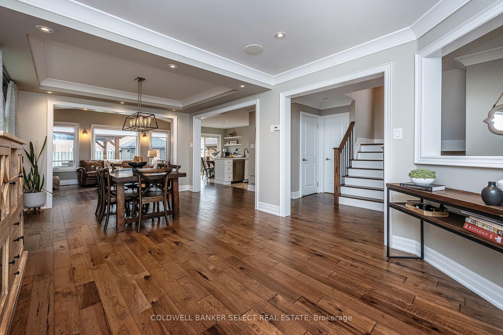 Photo 12 of 2 Boltonview Crescent, Caledon, Bolton West — HOMEH