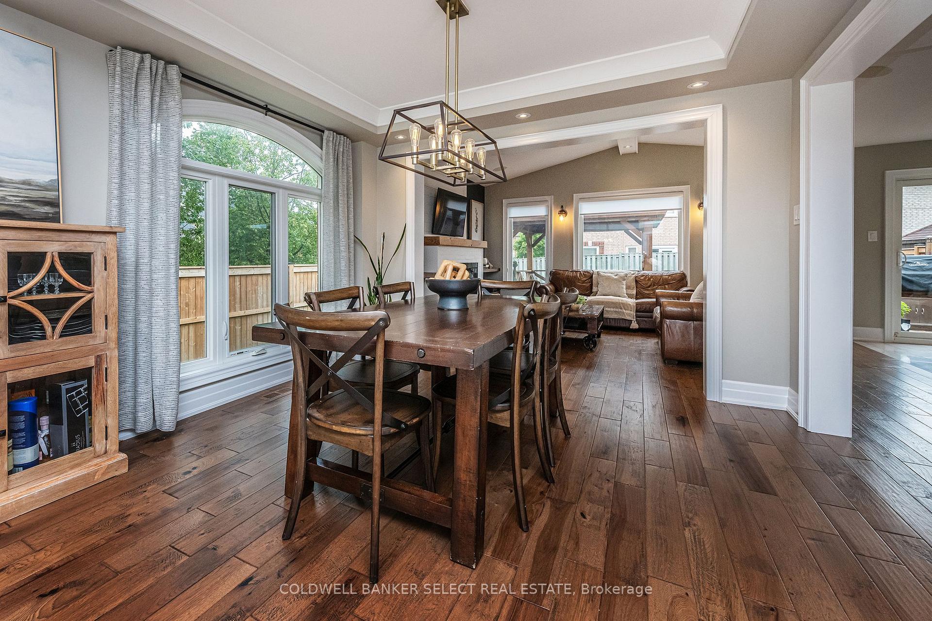Photo 14 of 2 Boltonview Crescent, Caledon, Bolton West — HOMEH
