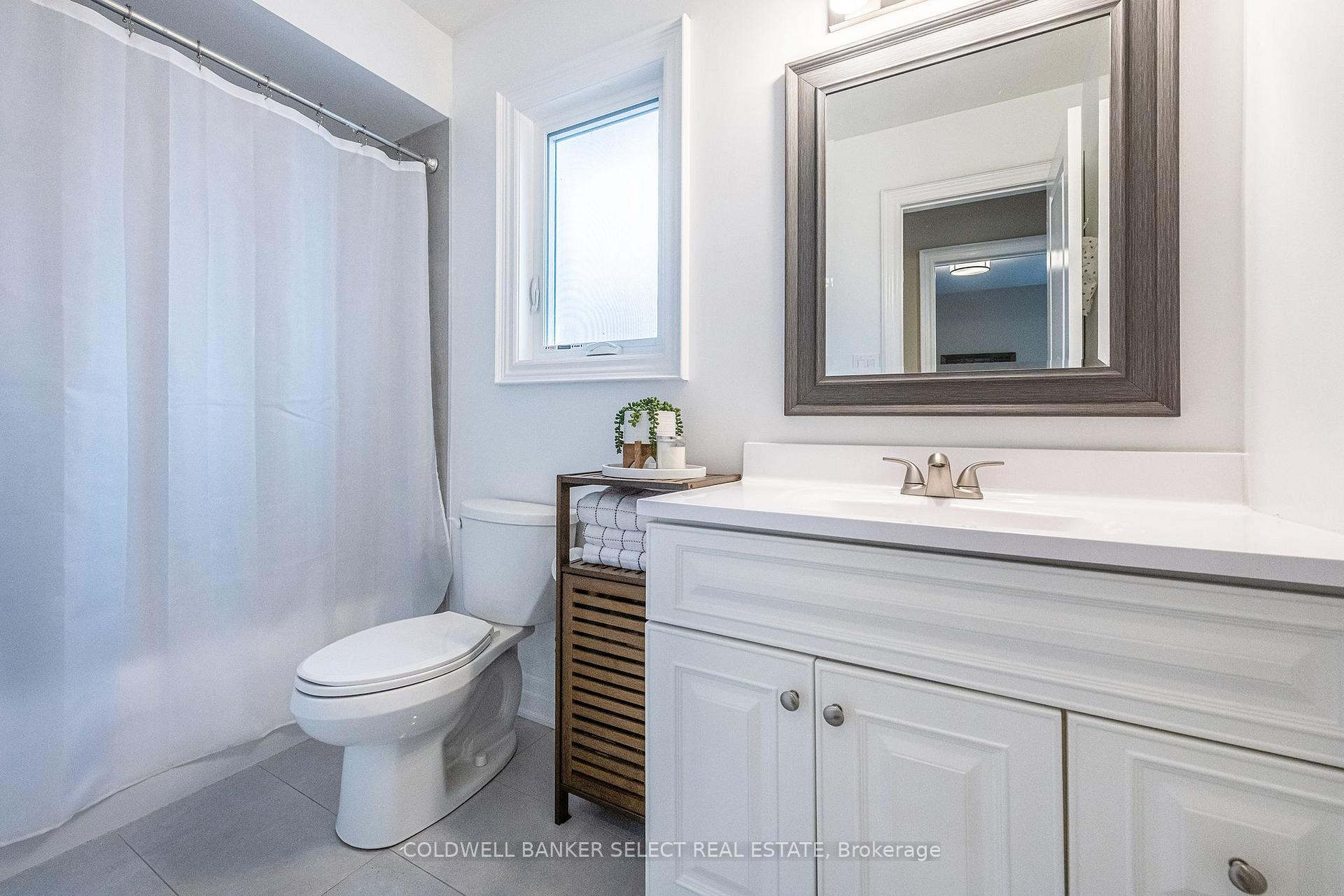 Photo 28 of 2 Boltonview Crescent, Caledon, Bolton West — HOMEH
