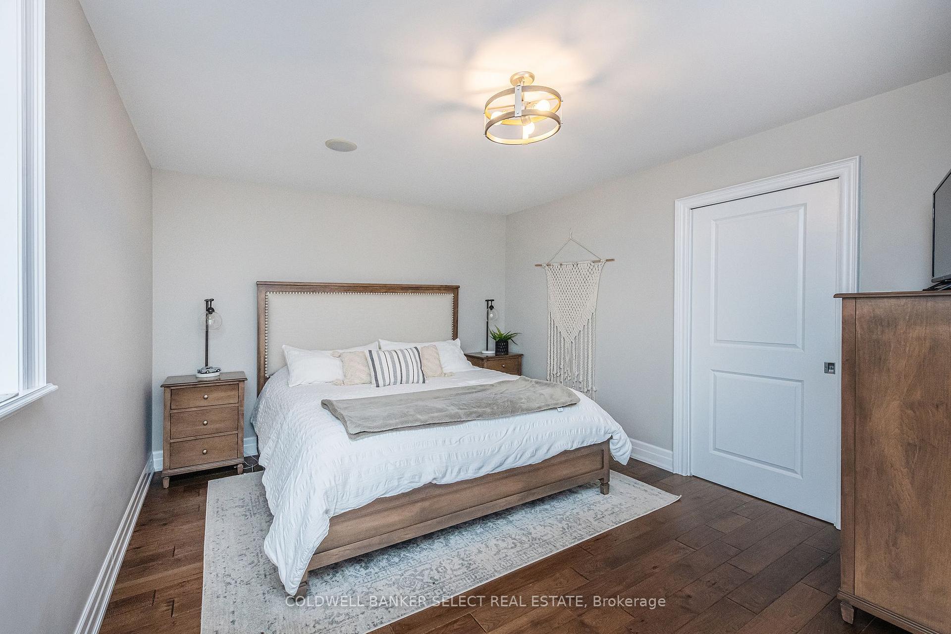 Photo 35 of 2 Boltonview Crescent, Caledon, Bolton West — HOMEH