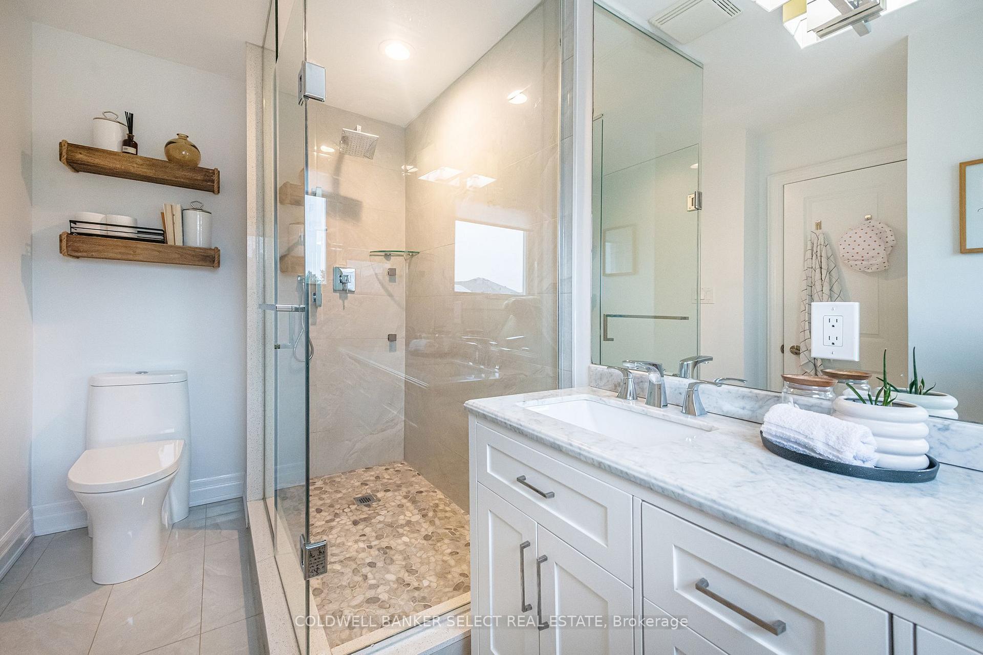 Photo 37 of 2 Boltonview Crescent, Caledon, Bolton West — HOMEH