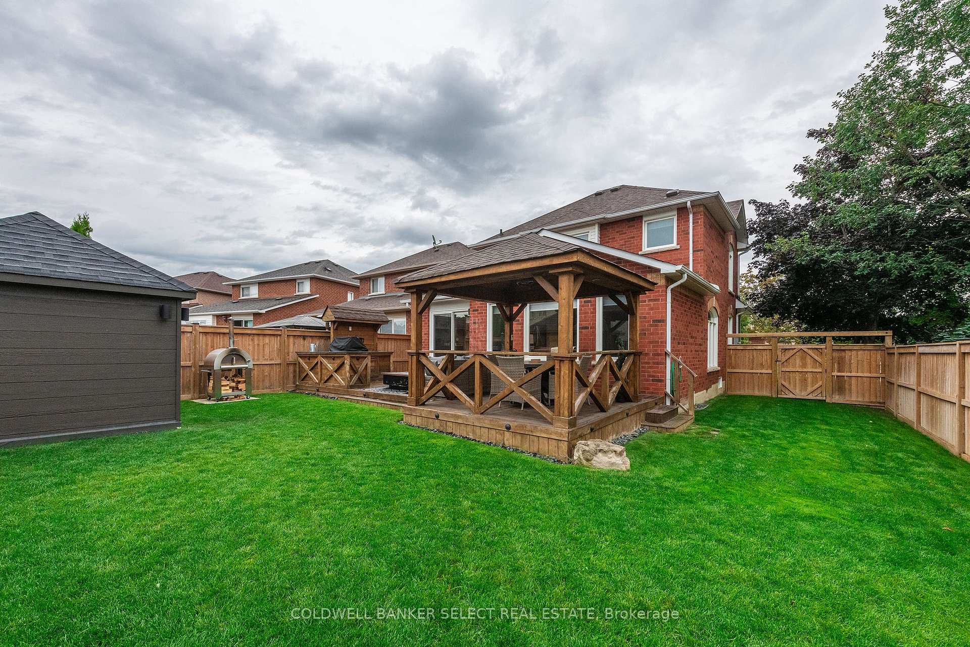 Photo 42 of 2 Boltonview Crescent, Caledon, Bolton West — HOMEH