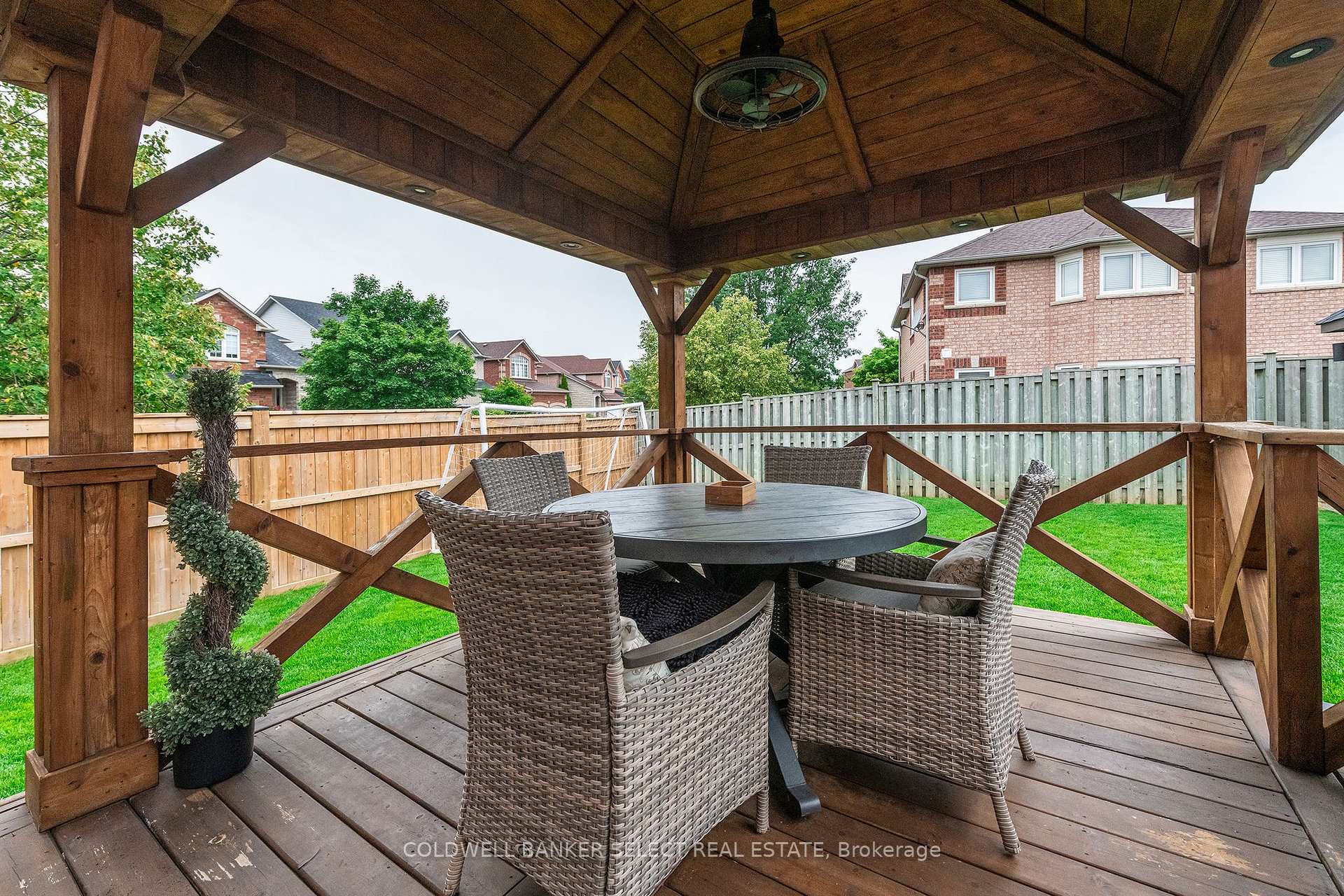 Photo 47 of 2 Boltonview Crescent, Caledon, Bolton West — HOMEH
