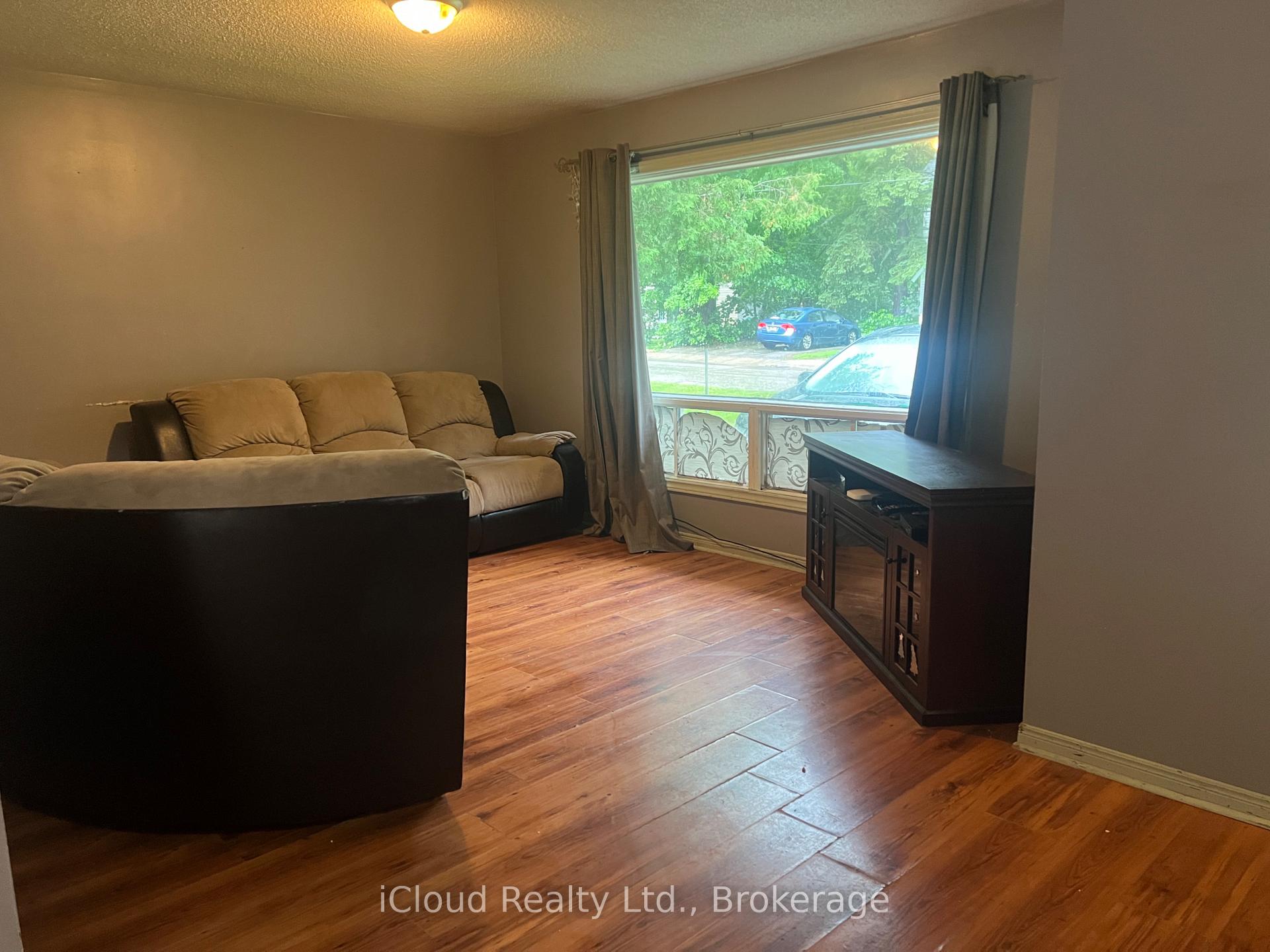 Photo 11 of 19 Centre Street, Grey Highlands — HOMEH