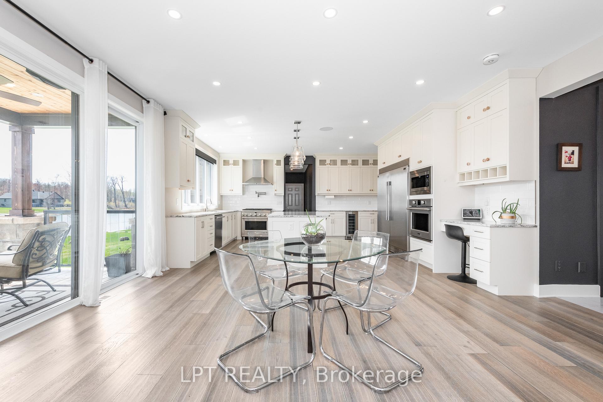 Photo 13 of 438 Shoreway Drive, Ottawa, Greely — HOMEH