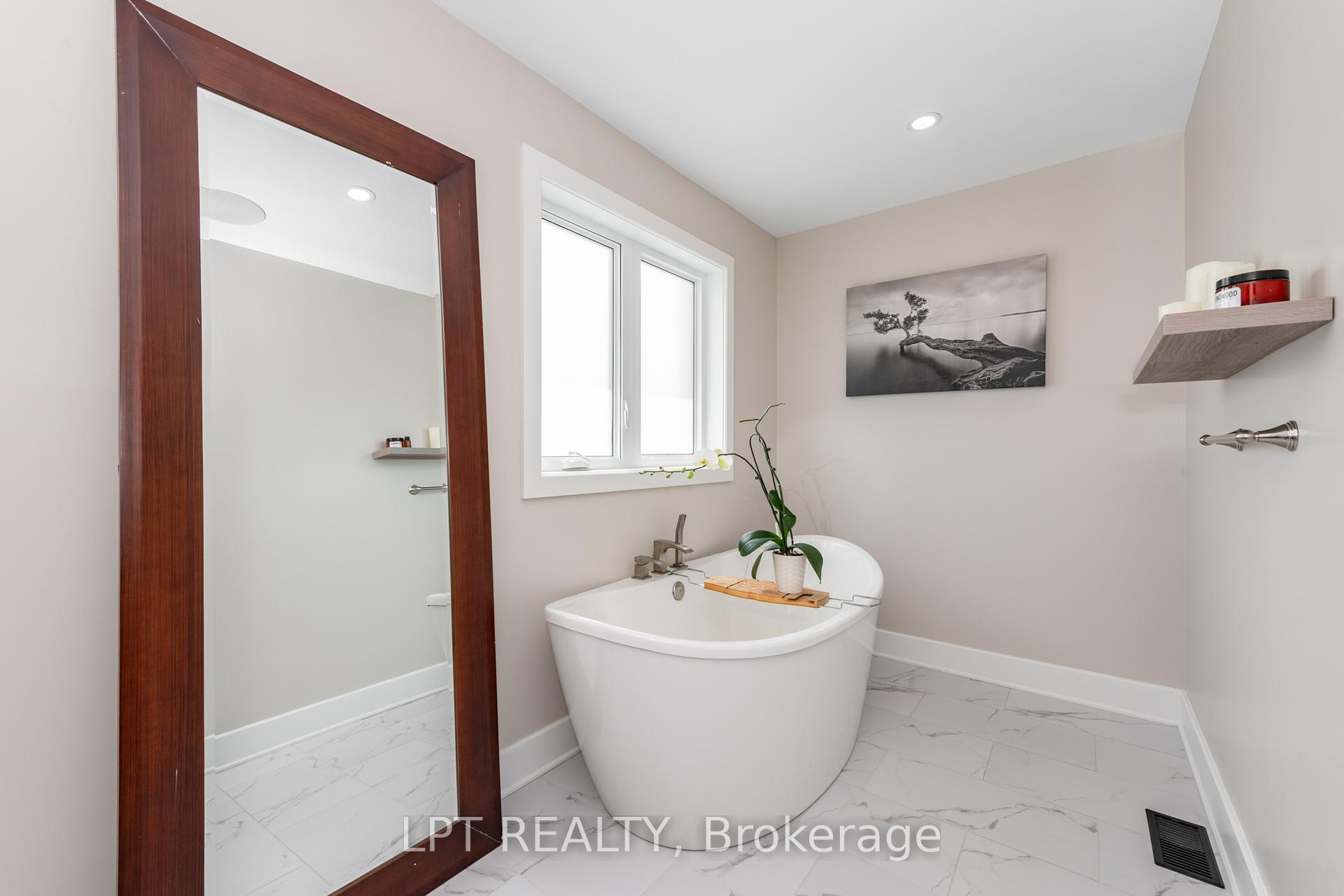 Photo 24 of 438 Shoreway Drive, Ottawa, Greely — HOMEH