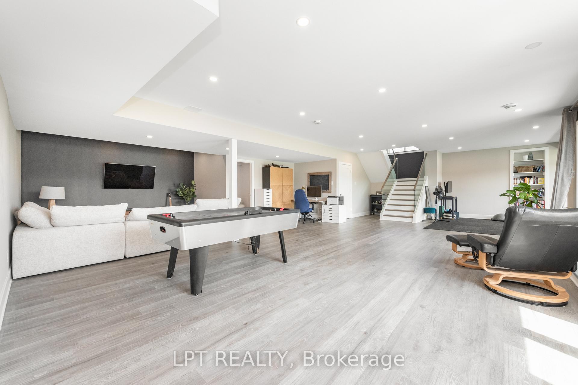 Photo 33 of 438 Shoreway Drive, Ottawa, Greely — HOMEH
