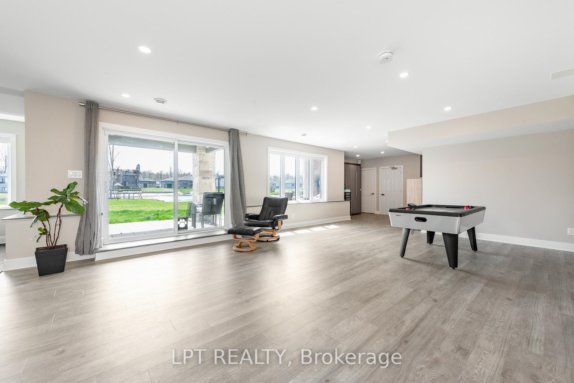 Photo 34 of 438 Shoreway Drive, Ottawa, Greely — HOMEH