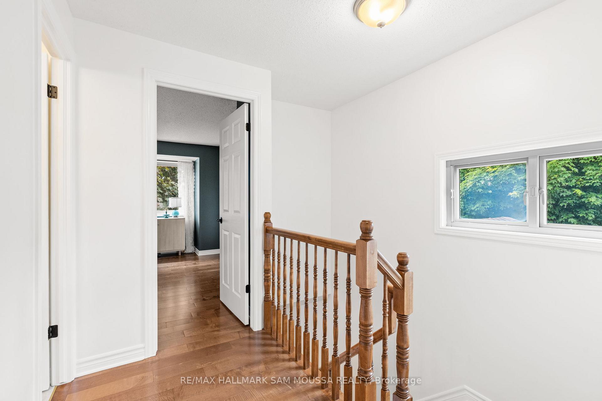 Photo 21 of 19 Berkshire Way, Ottawa, Barrhaven - Pheasant Run — HOMEH