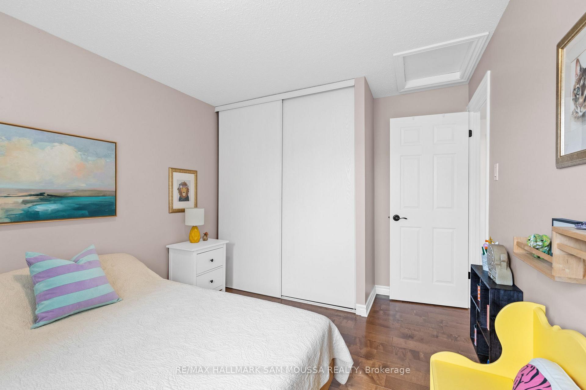 Photo 29 of 19 Berkshire Way, Ottawa, Barrhaven - Pheasant Run — HOMEH