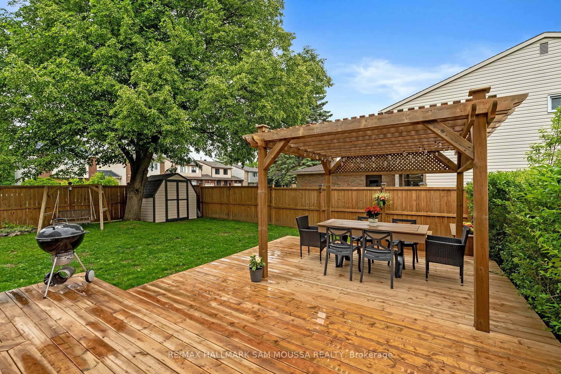 Photo 36 of 19 Berkshire Way, Ottawa, Barrhaven - Pheasant Run — HOMEH