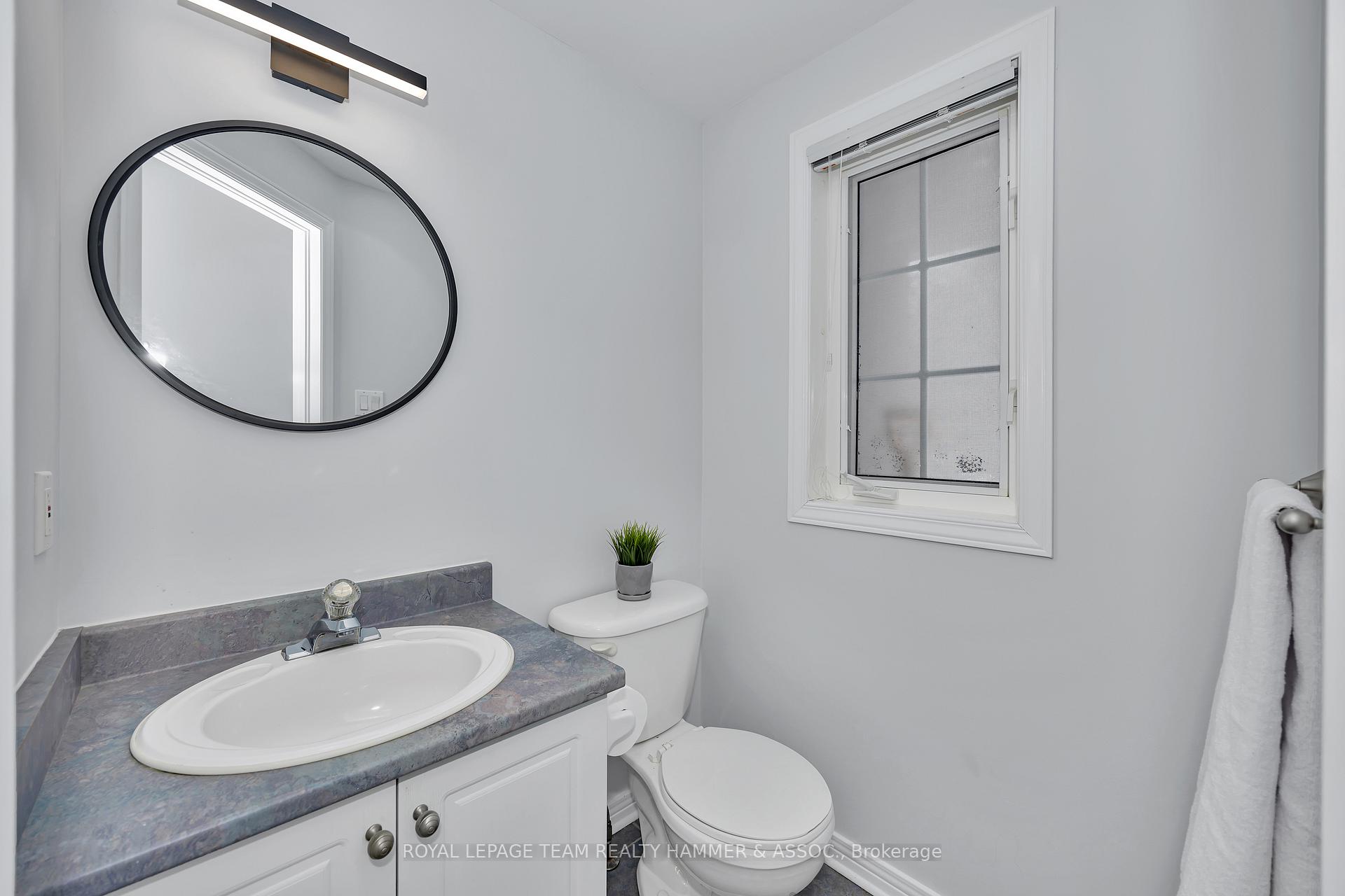 Photo 4 of 558 Wild Shore Crescent, Ottawa, Riverside South/Gloucester Glen — HOMEH