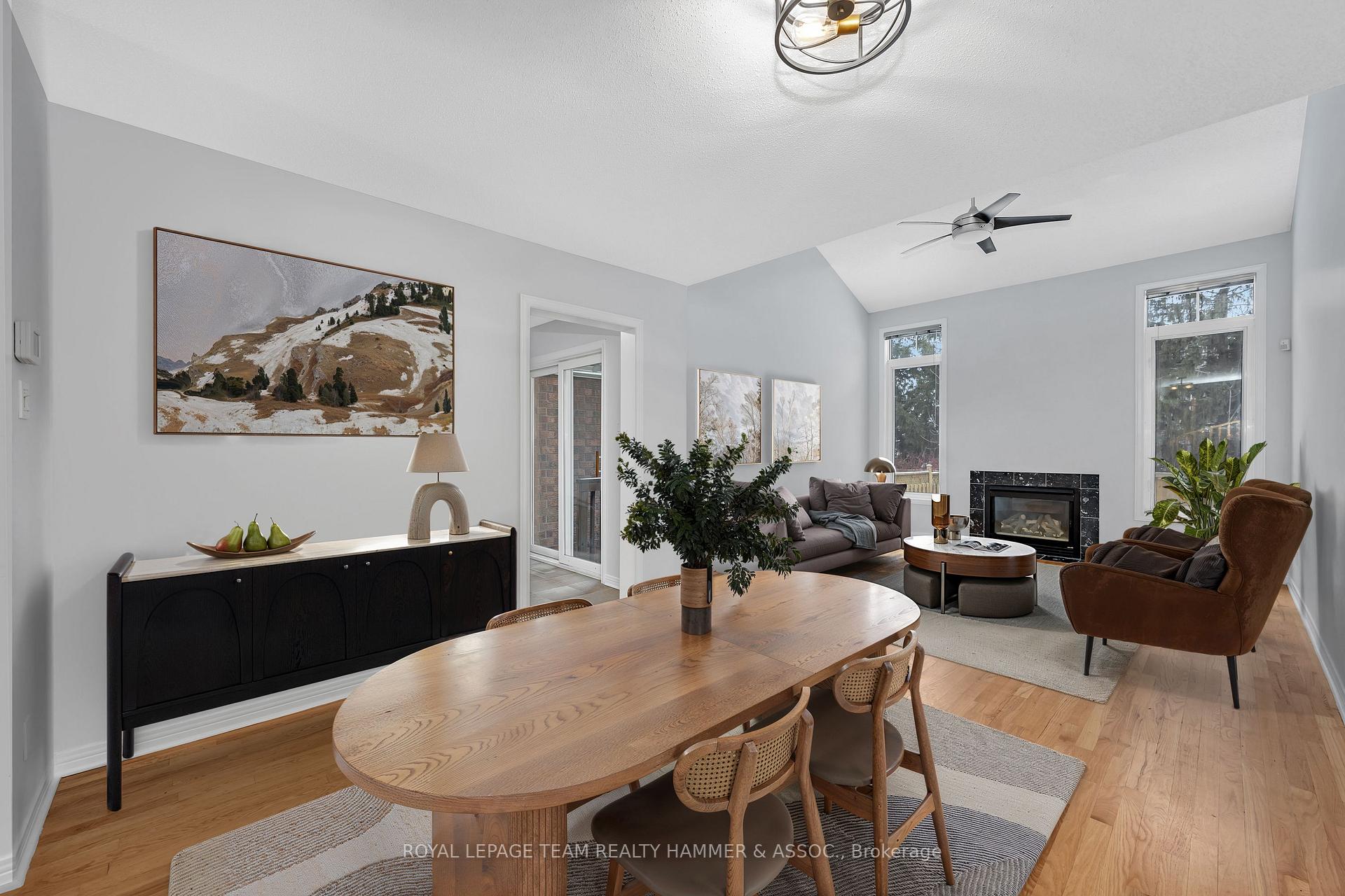 Photo 7 of 558 Wild Shore Crescent, Ottawa, Riverside South/Gloucester Glen — HOMEH