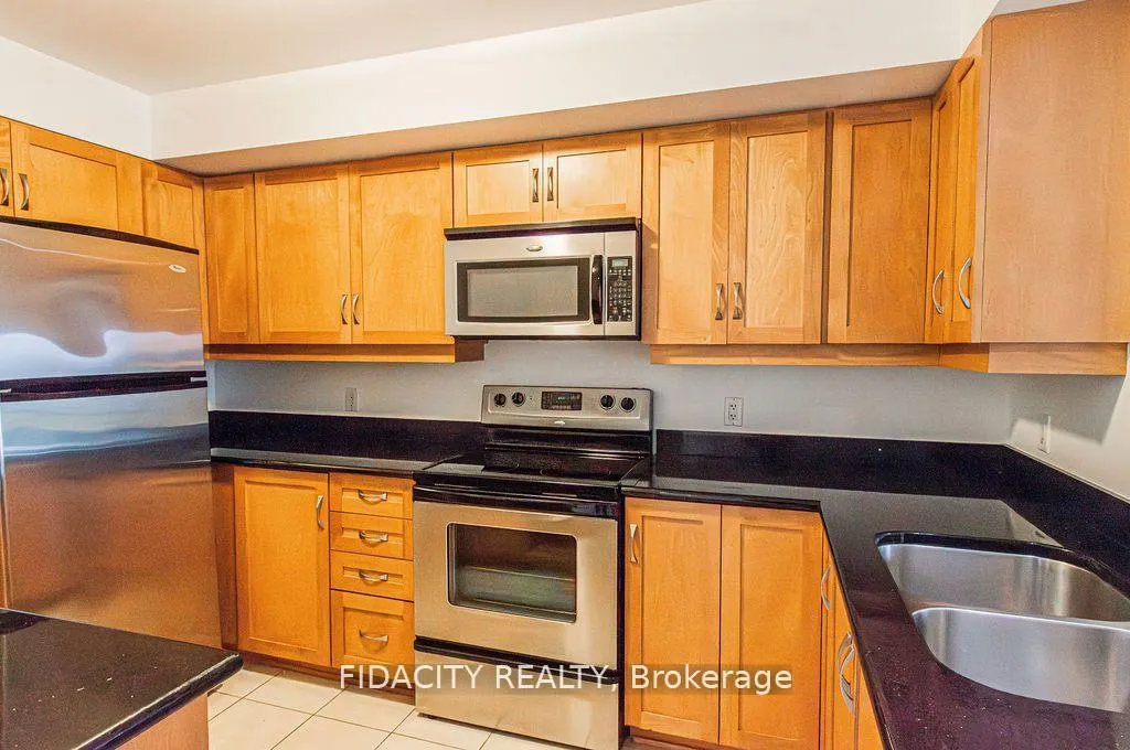 Photo 10 of Unit 511, 314 Central Park Drive, Ottawa, Central Park — HOMEH