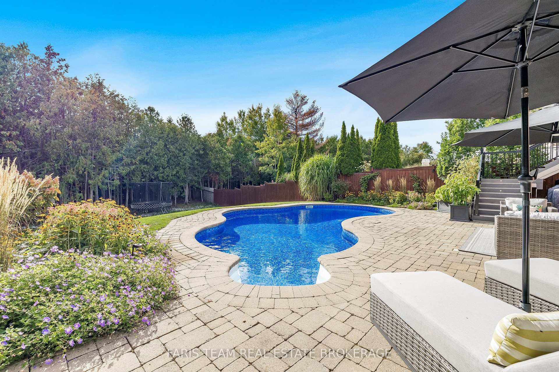 Photo 16 of 50 Birkhall Place, Barrie, Innis-Shore — HOMEH