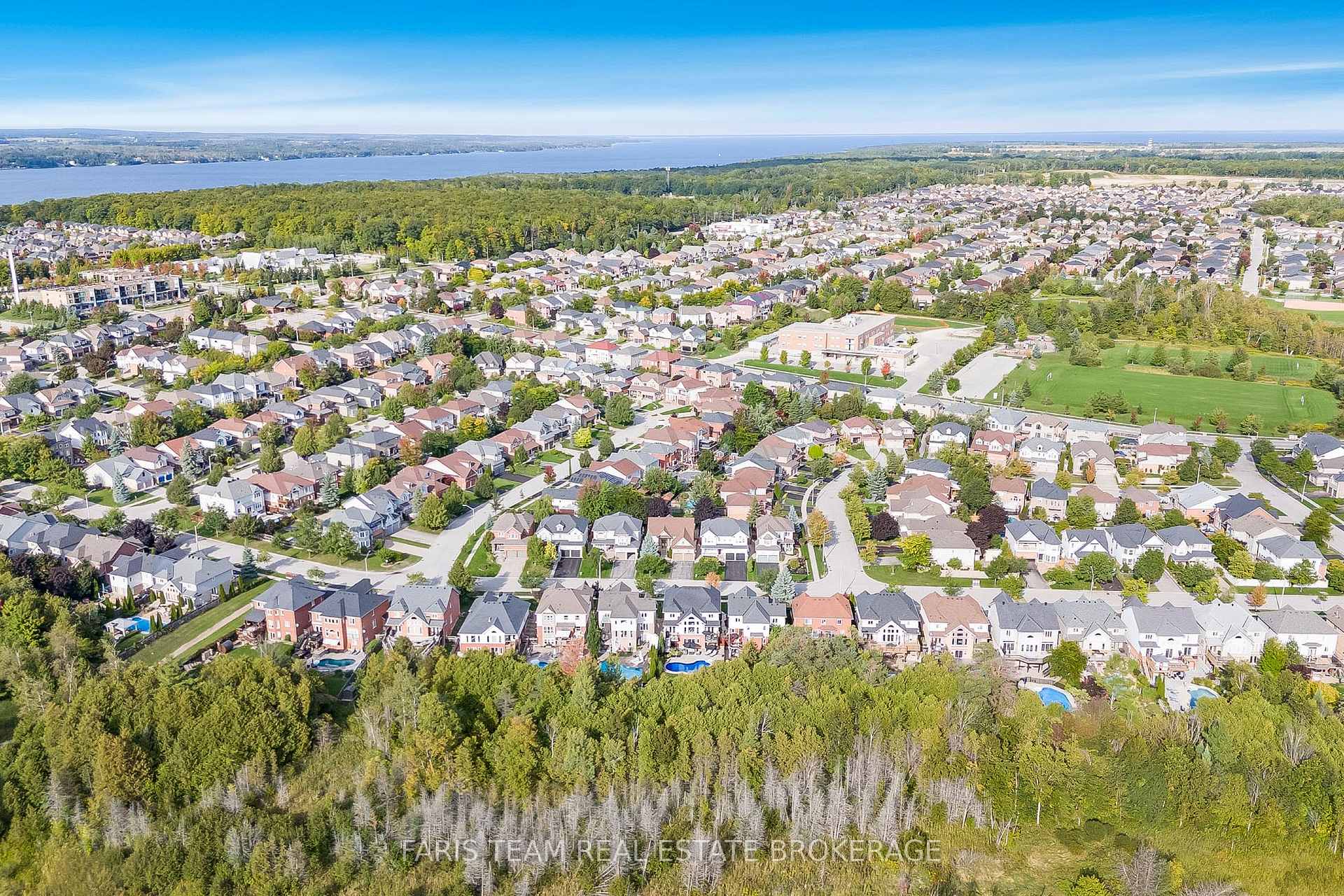 Photo 24 of 50 Birkhall Place, Barrie, Innis-Shore — HOMEH