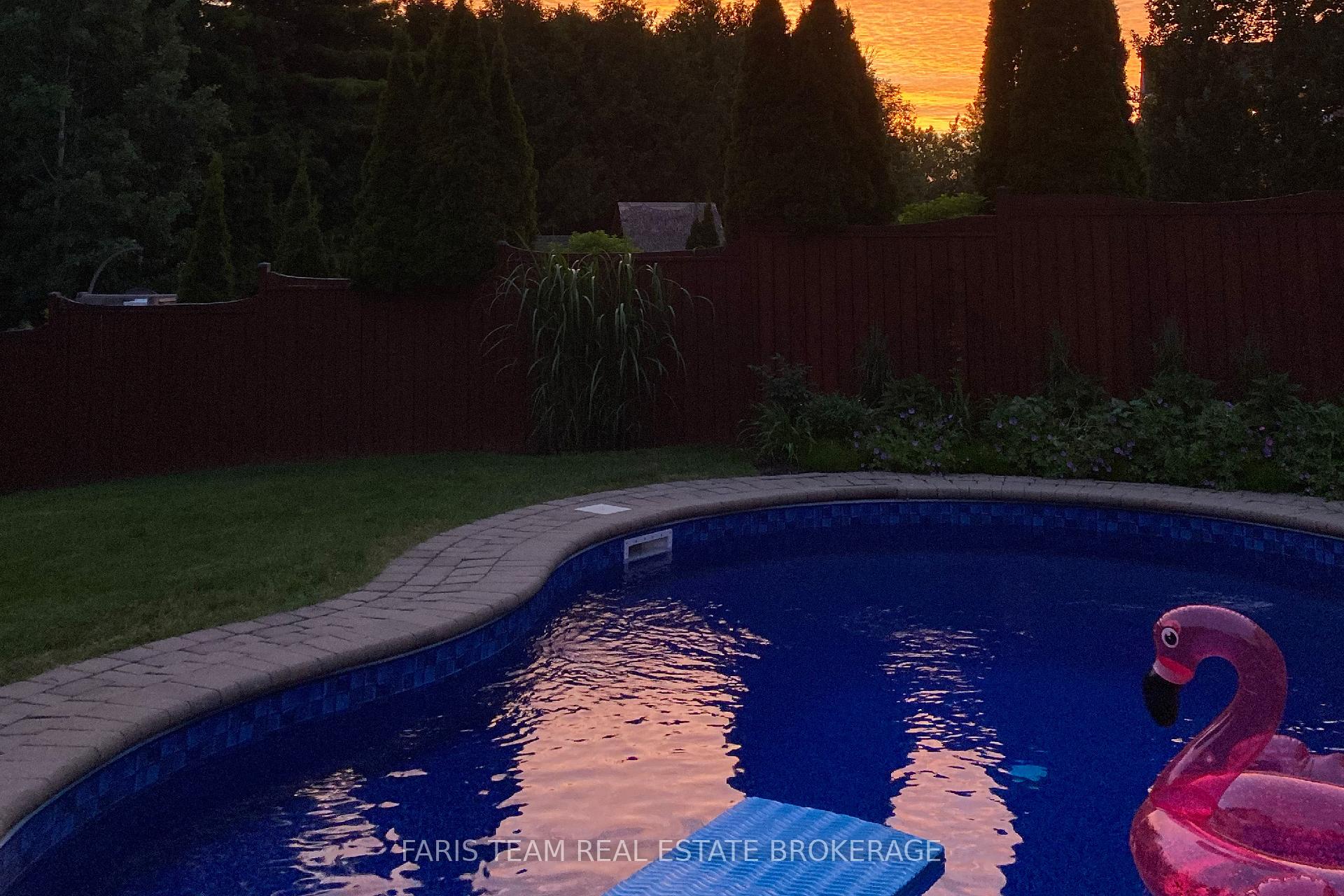 Photo 29 of 50 Birkhall Place, Barrie, Innis-Shore — HOMEH