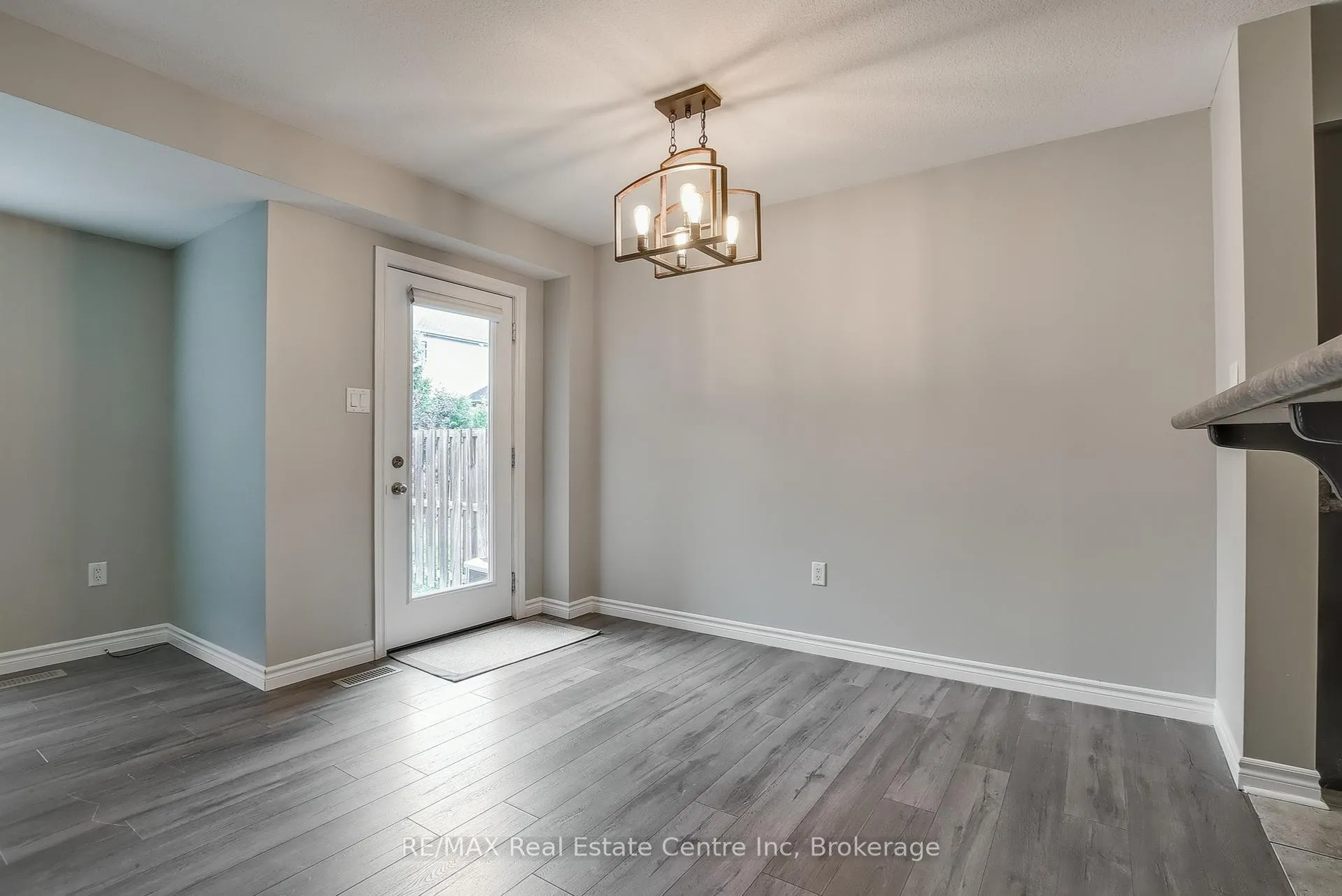 Photo 66 of 35 Revell Drive, Guelph, Clairfields/Hanlon Business Park — HOMEH