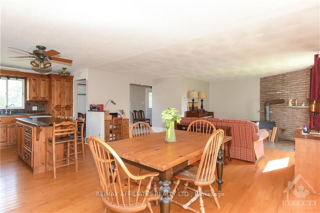 Photo 10 of 1860 Greys Creek Road, Ottawa, Osgoode Twp North of Reg Rd 6 — HOMEH