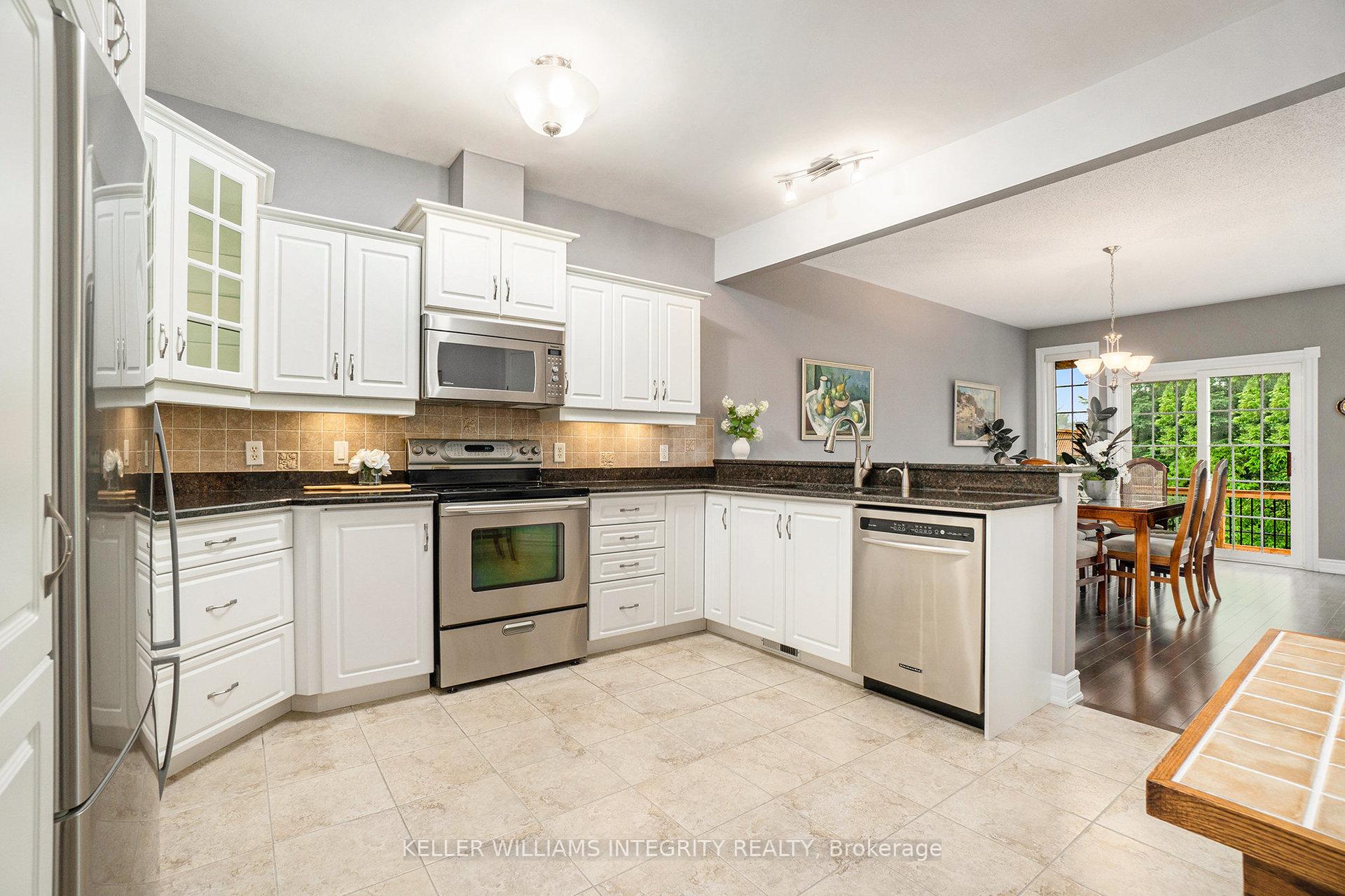 Photo 9 of 118 Heathercrest Private, Ottawa, Barrhaven - Stonebridge — HOMEH