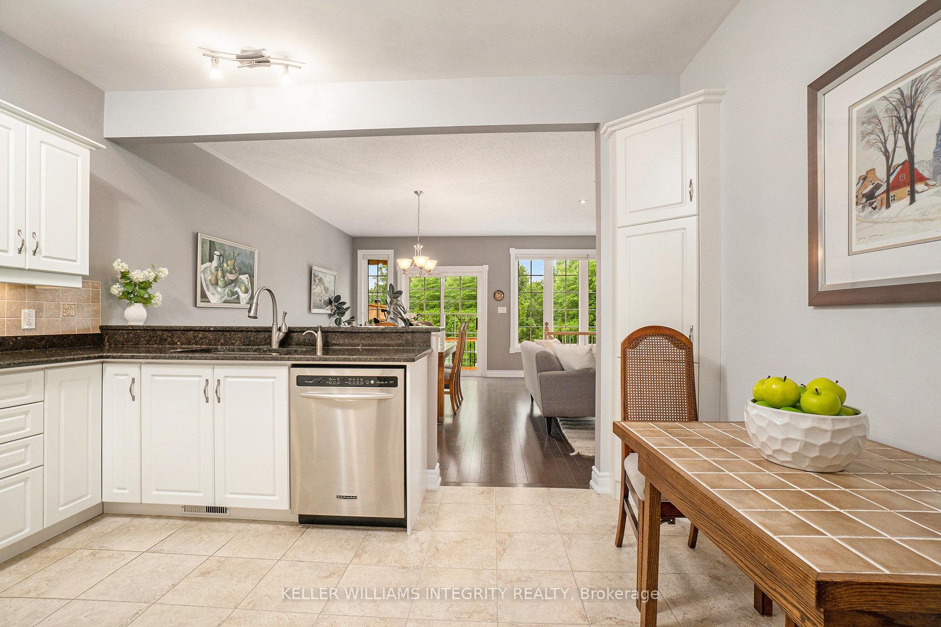 Photo 10 of 118 Heathercrest Private, Ottawa, Barrhaven - Stonebridge — HOMEH
