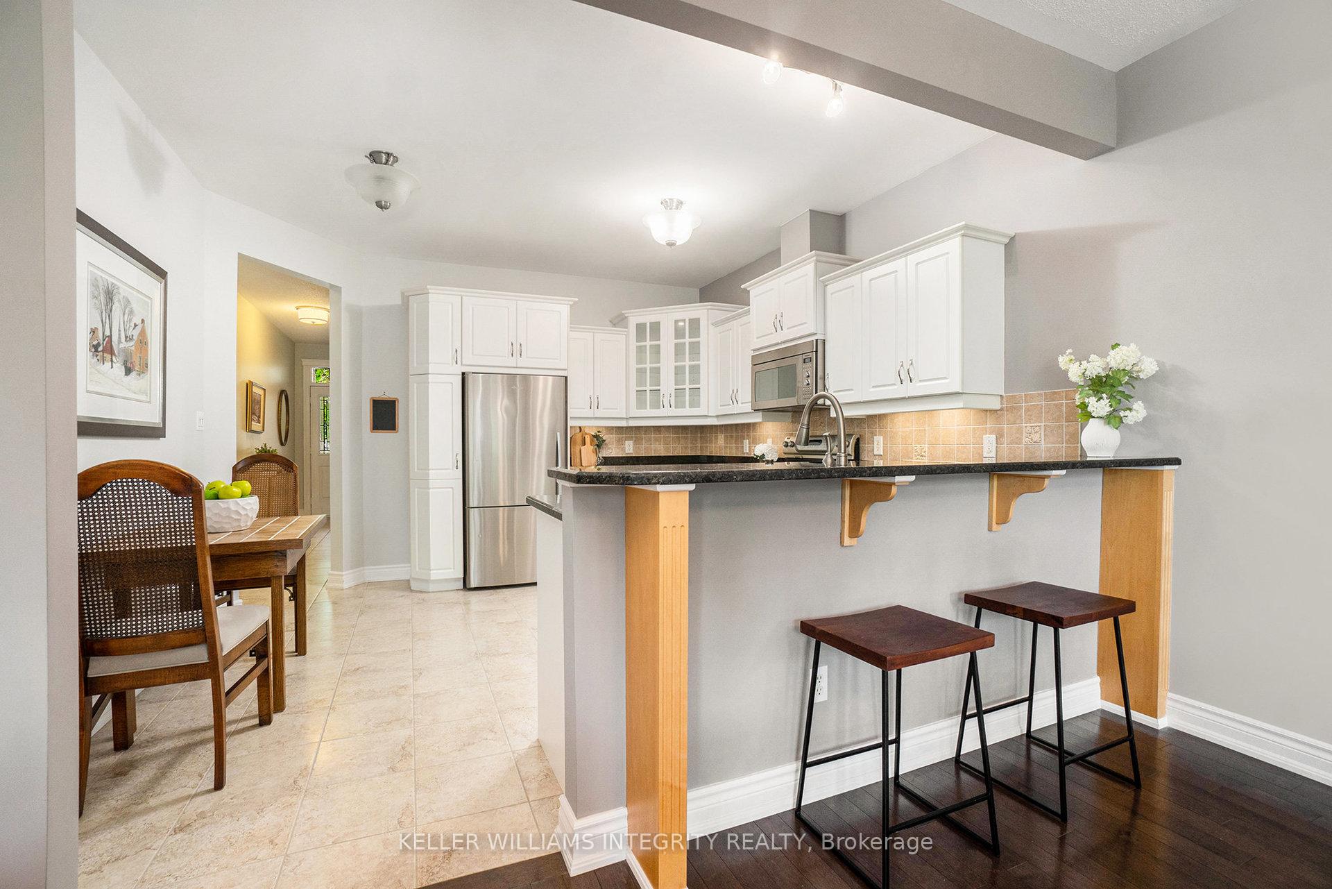 Photo 12 of 118 Heathercrest Private, Ottawa, Barrhaven - Stonebridge — HOMEH