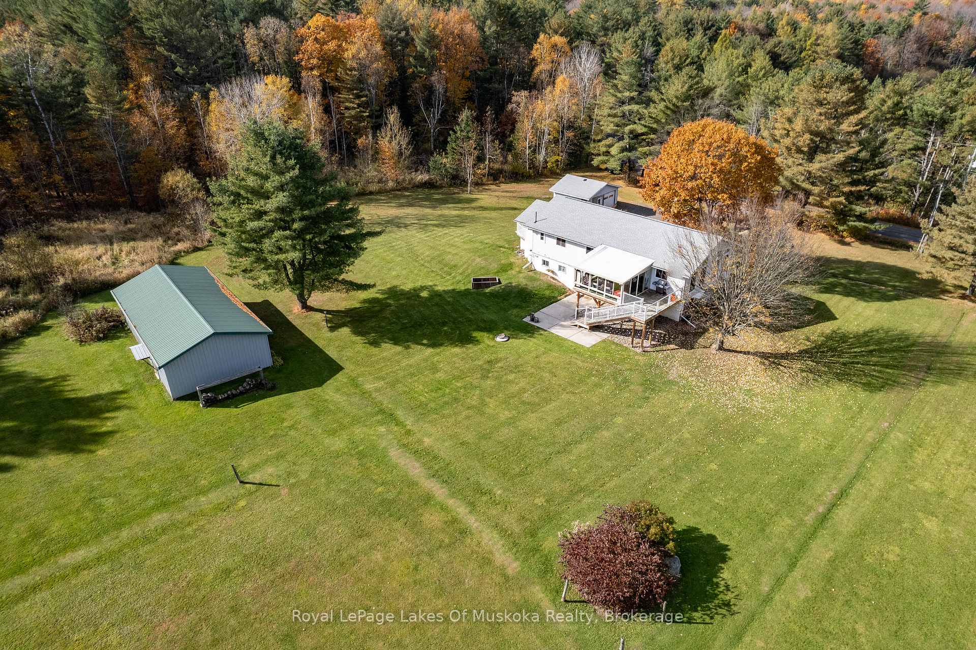 Photo 3 of 1394 Reay Road, Gravenhurst, Muskoka (S) — HOMEH