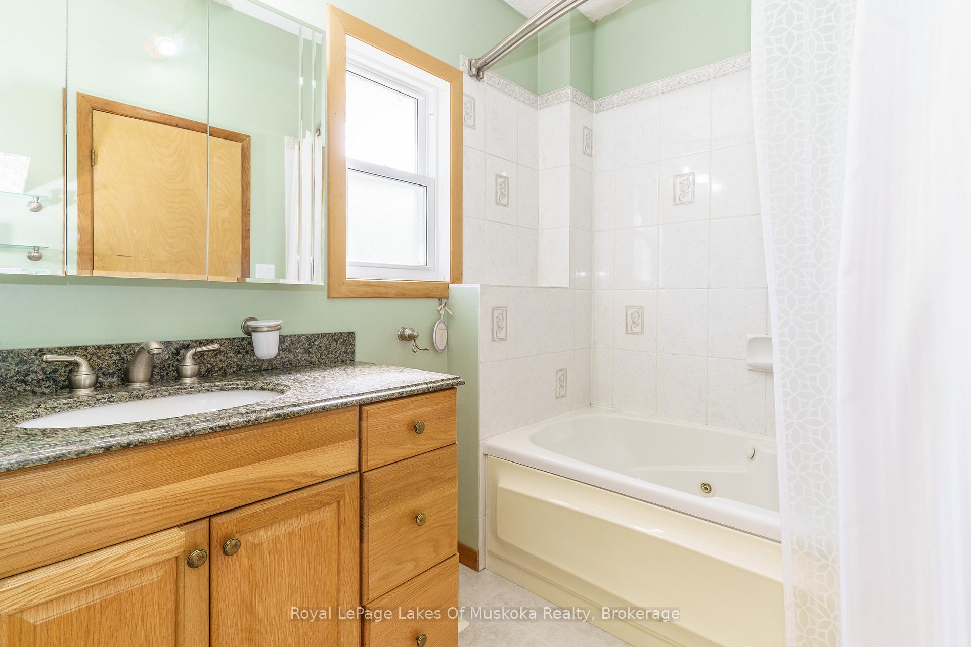Photo 14 of 1394 Reay Road, Gravenhurst, Muskoka (S) — HOMEH