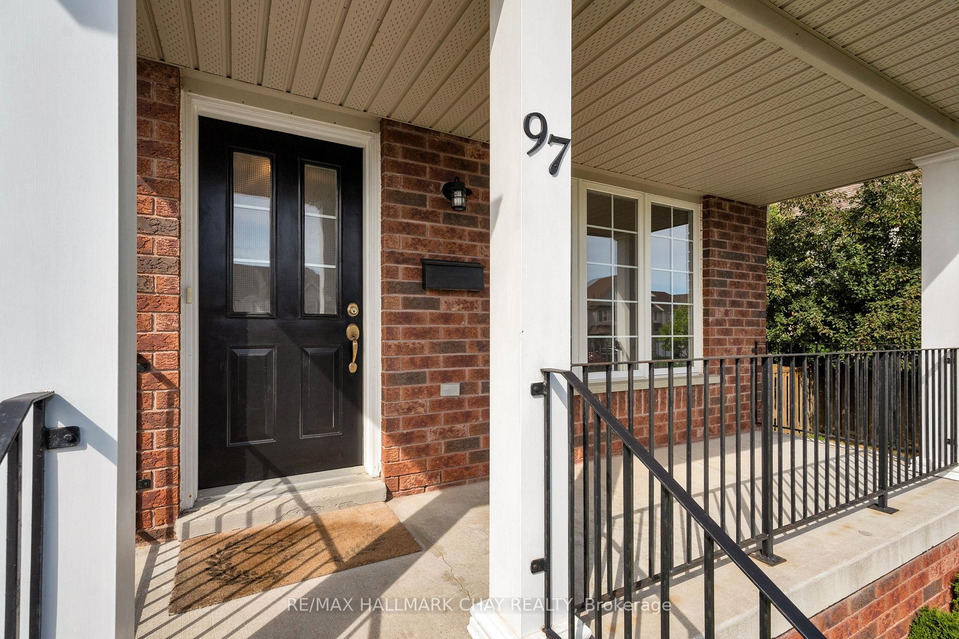 Photo 3 of 97 Bentley Crescent, Barrie, 400 West — HOMEH