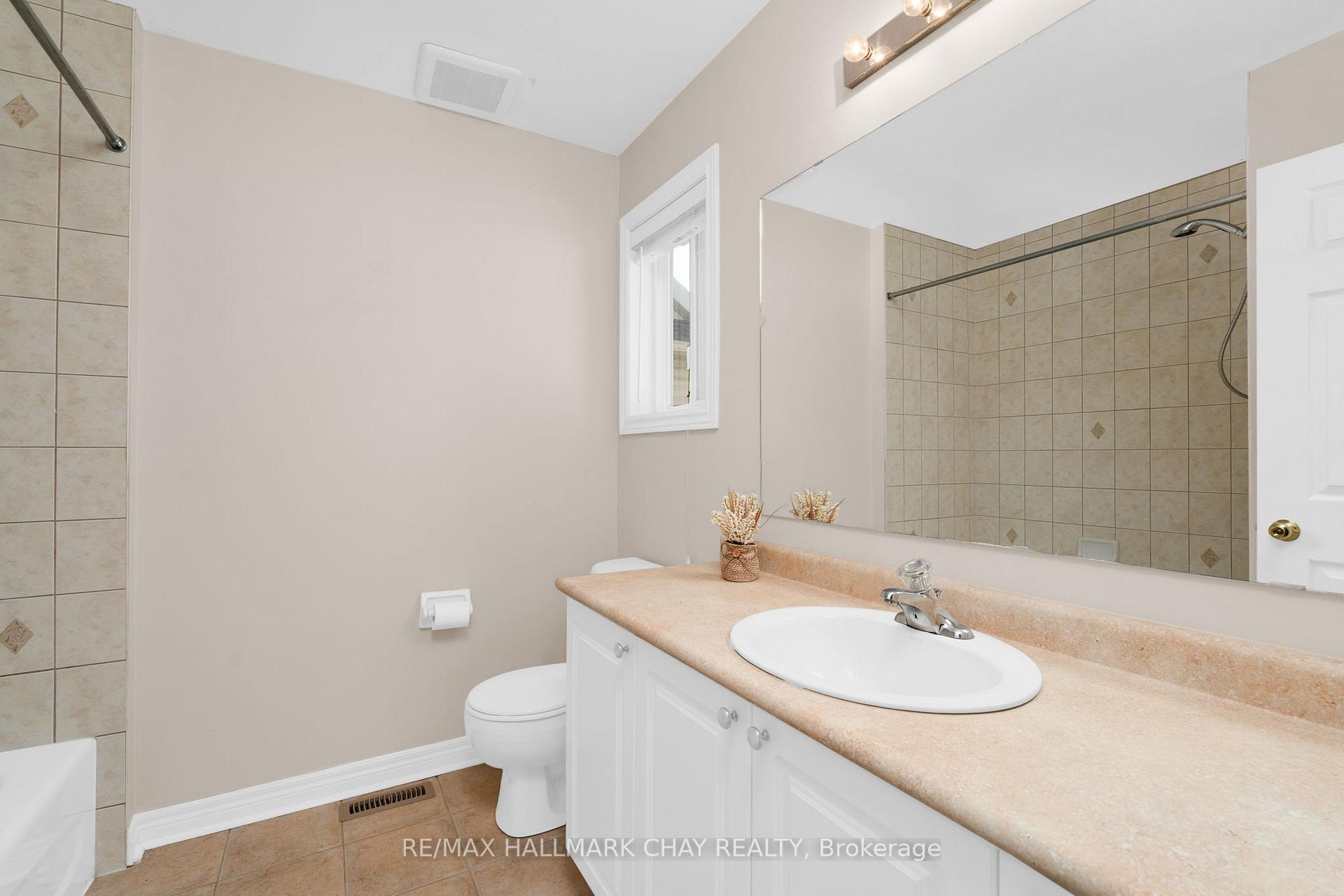 Photo 23 of 97 Bentley Crescent, Barrie, 400 West — HOMEH