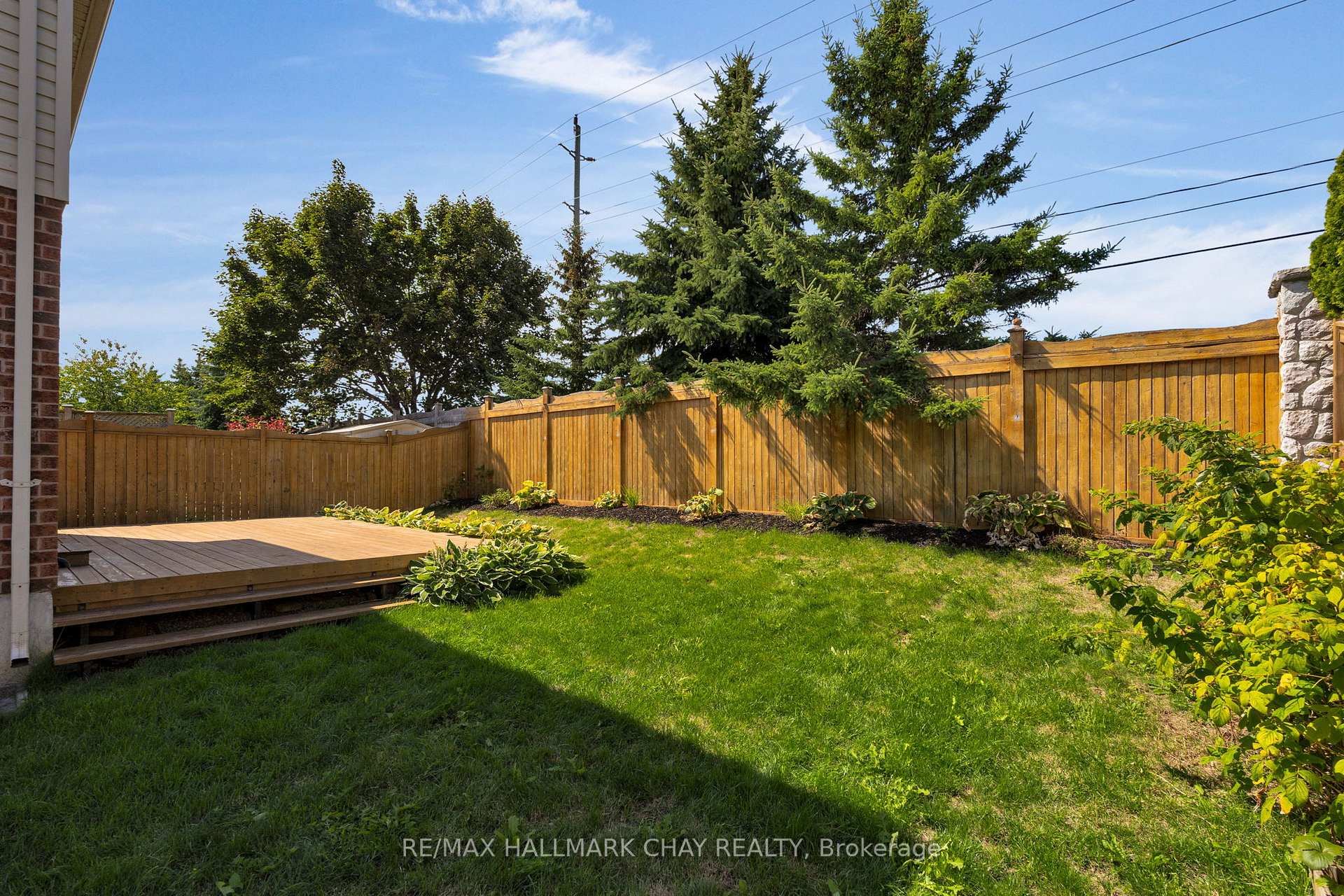 Photo 36 of 97 Bentley Crescent, Barrie, 400 West — HOMEH