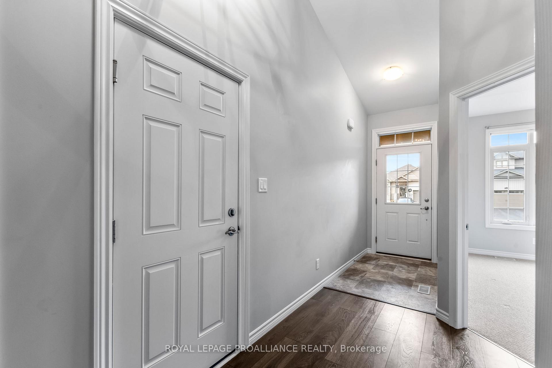 Photo 4 of 93 Mountain Ash Drive, Belleville, Thurlow Ward — HOMEH