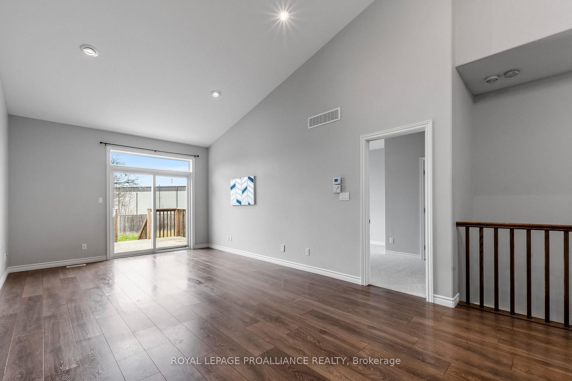 Photo 8 of 93 Mountain Ash Drive, Belleville, Thurlow Ward — HOMEH
